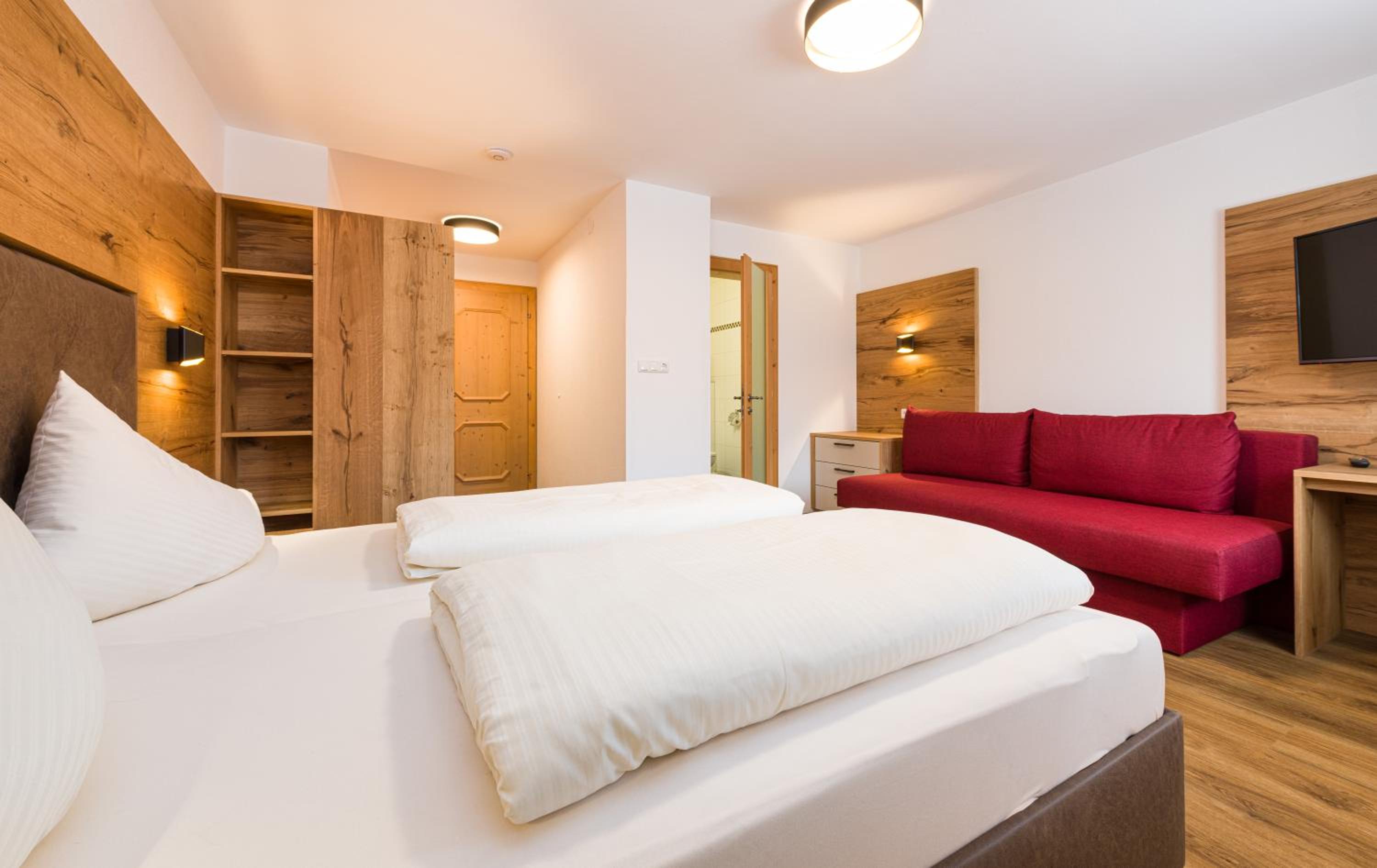 Triple Room - Photo 8