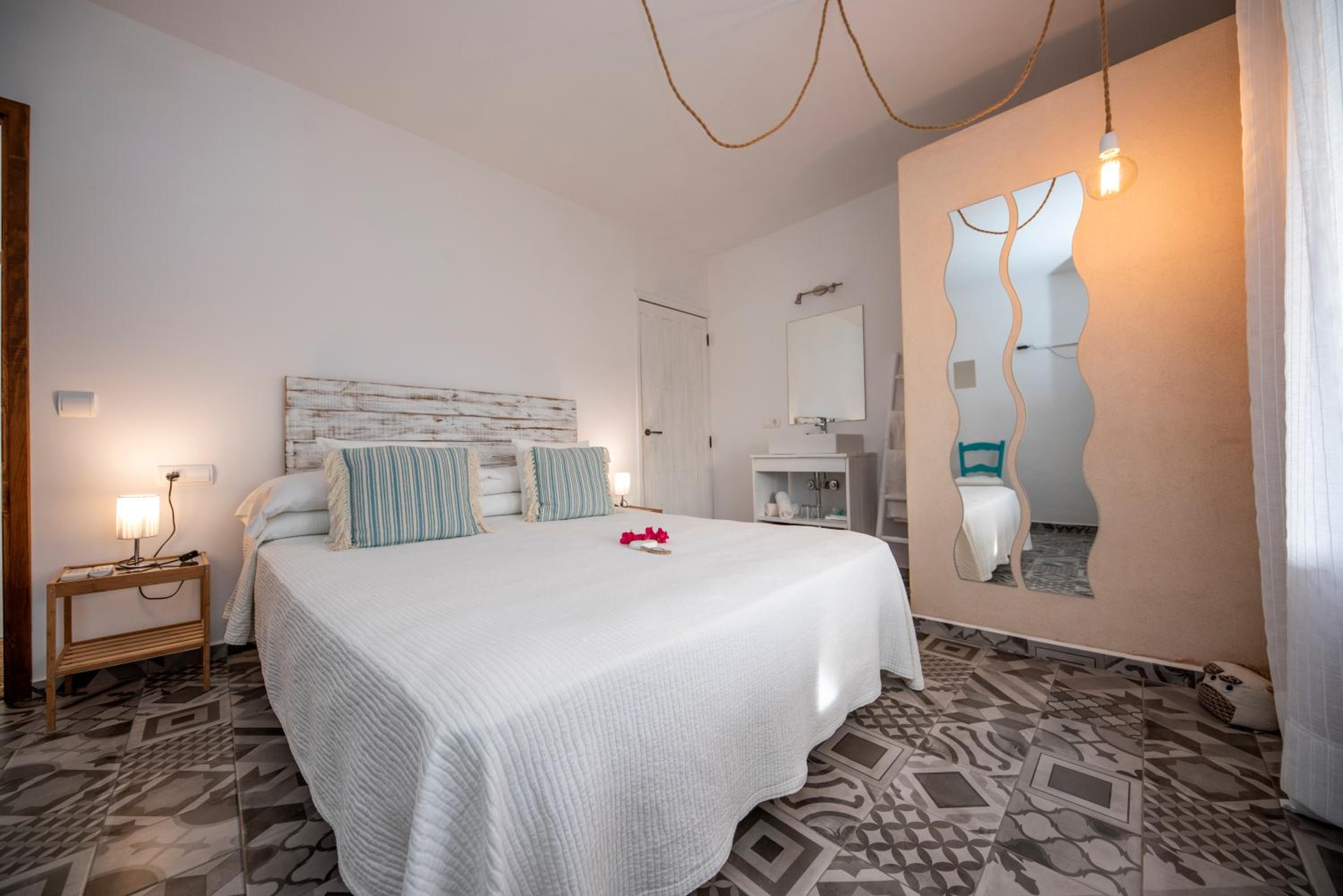 Habitación Doble con Baño Privado