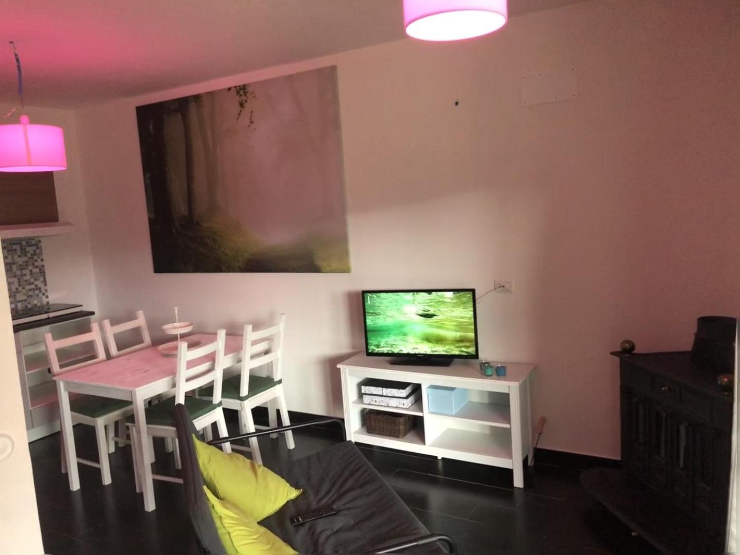 One-Bedroom House photo 3