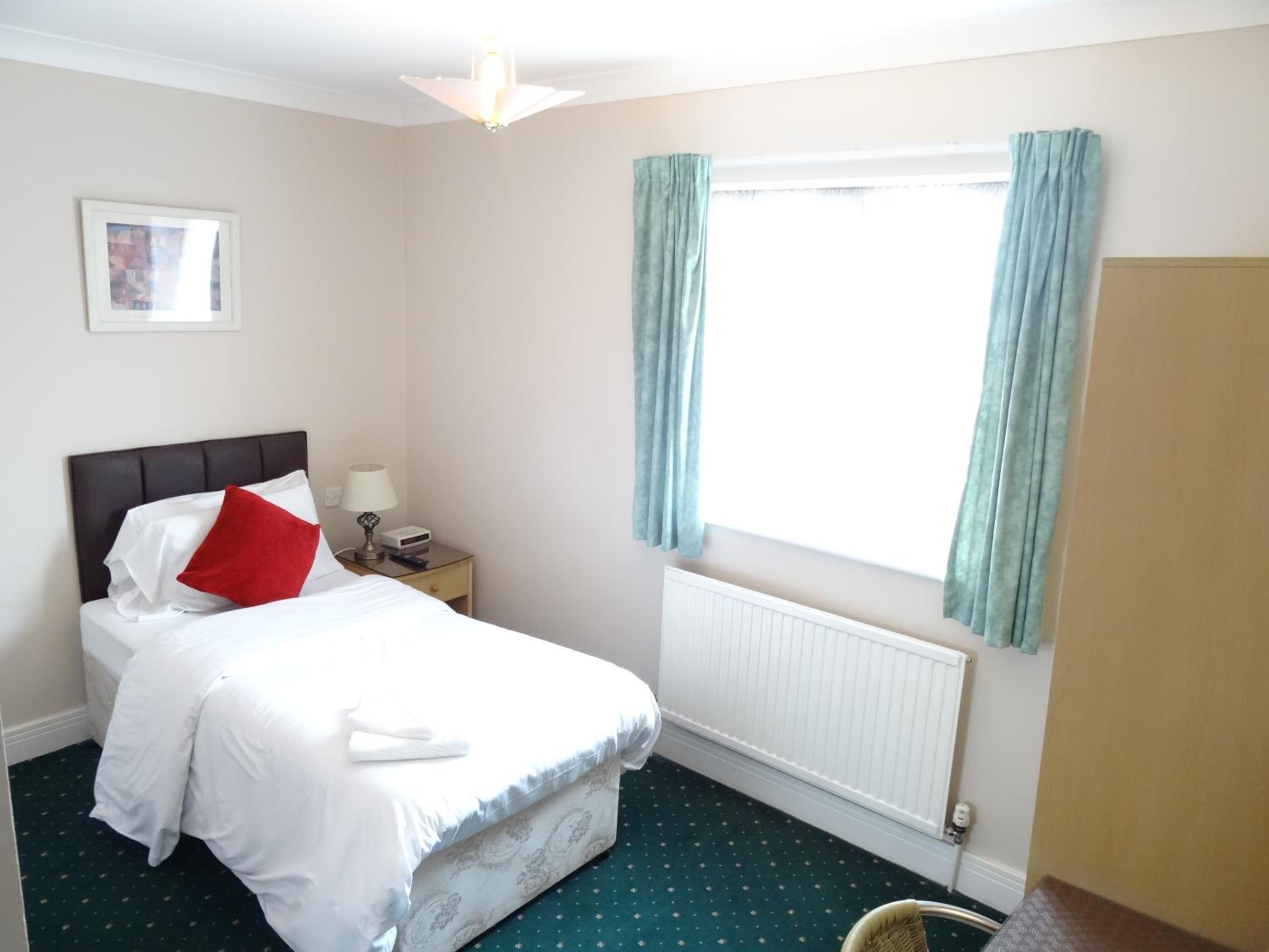 Twin Room with Private Bathroom