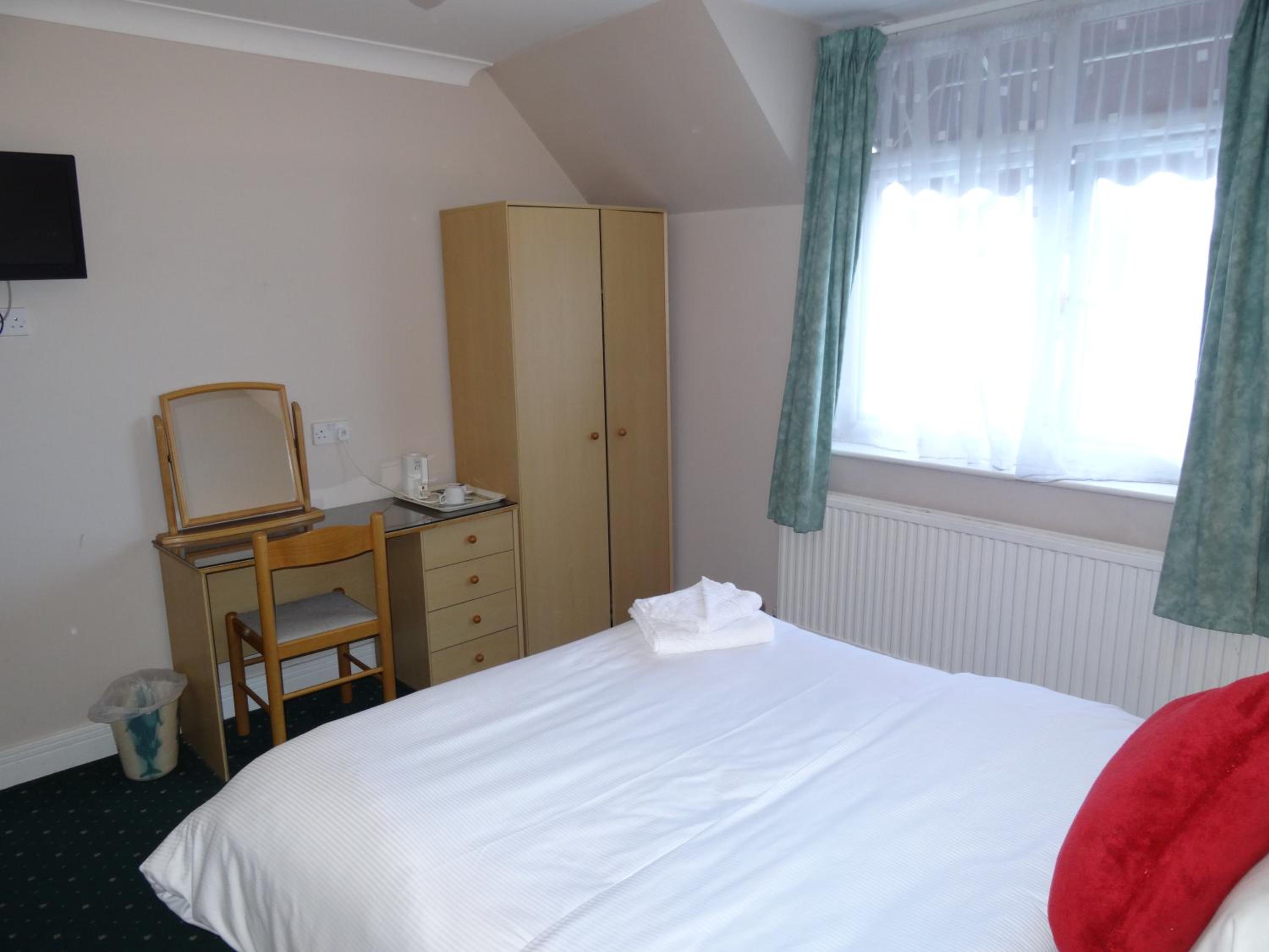 Double Room with Private Bathroom - Photo 1