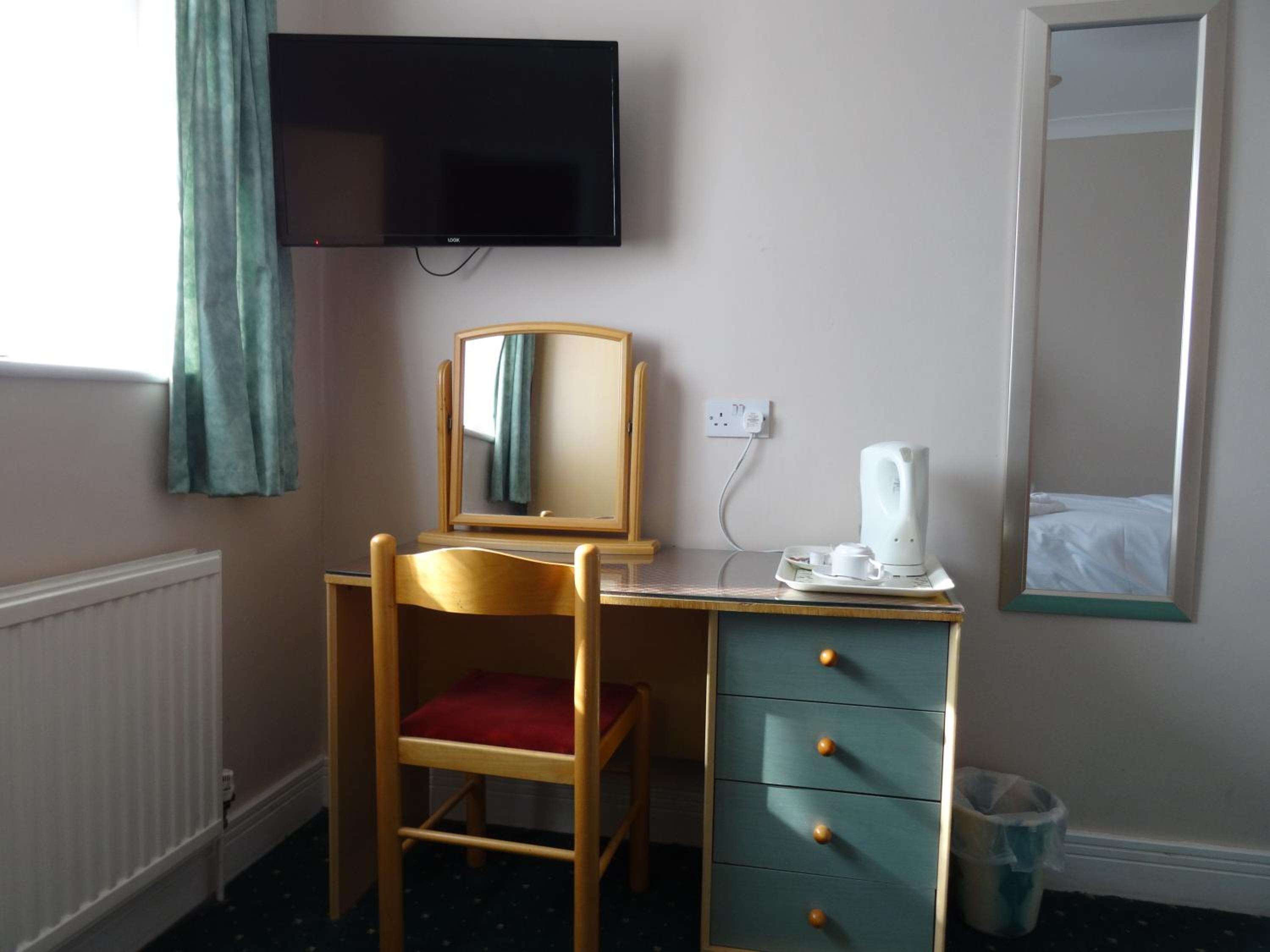 Triple Room - Photo 6
