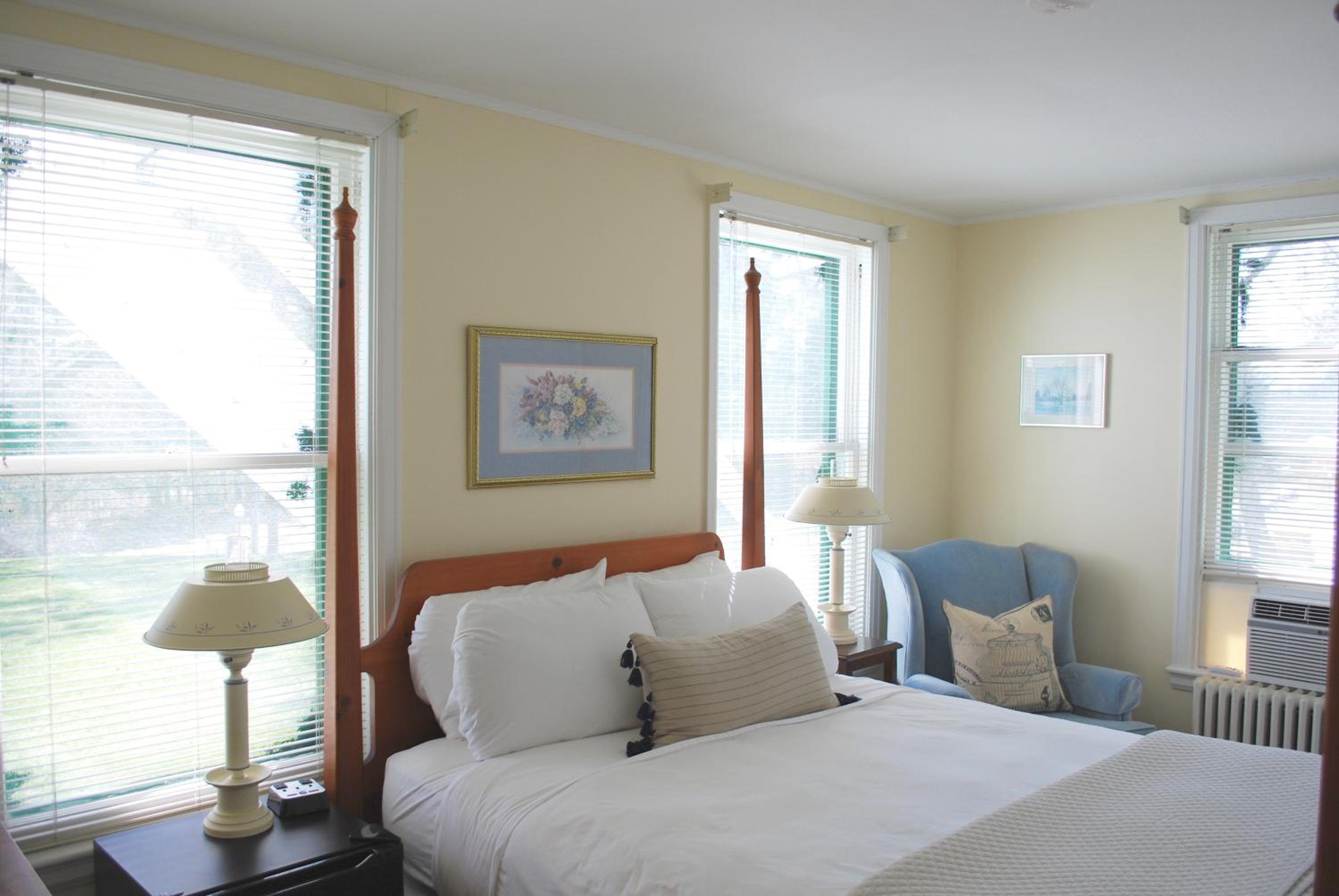 Standard Suite - Photo 4