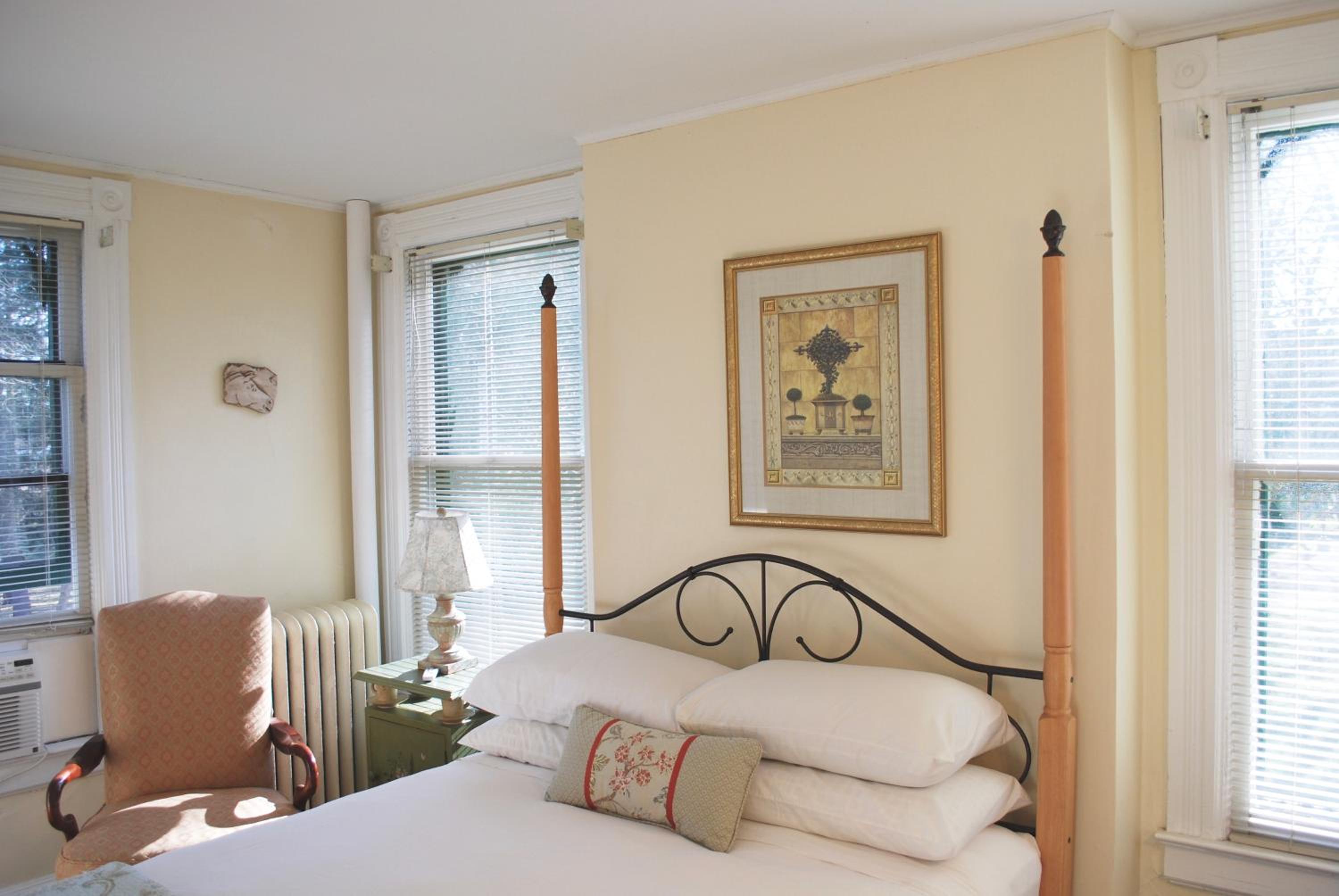 Queen Room - Photo 1