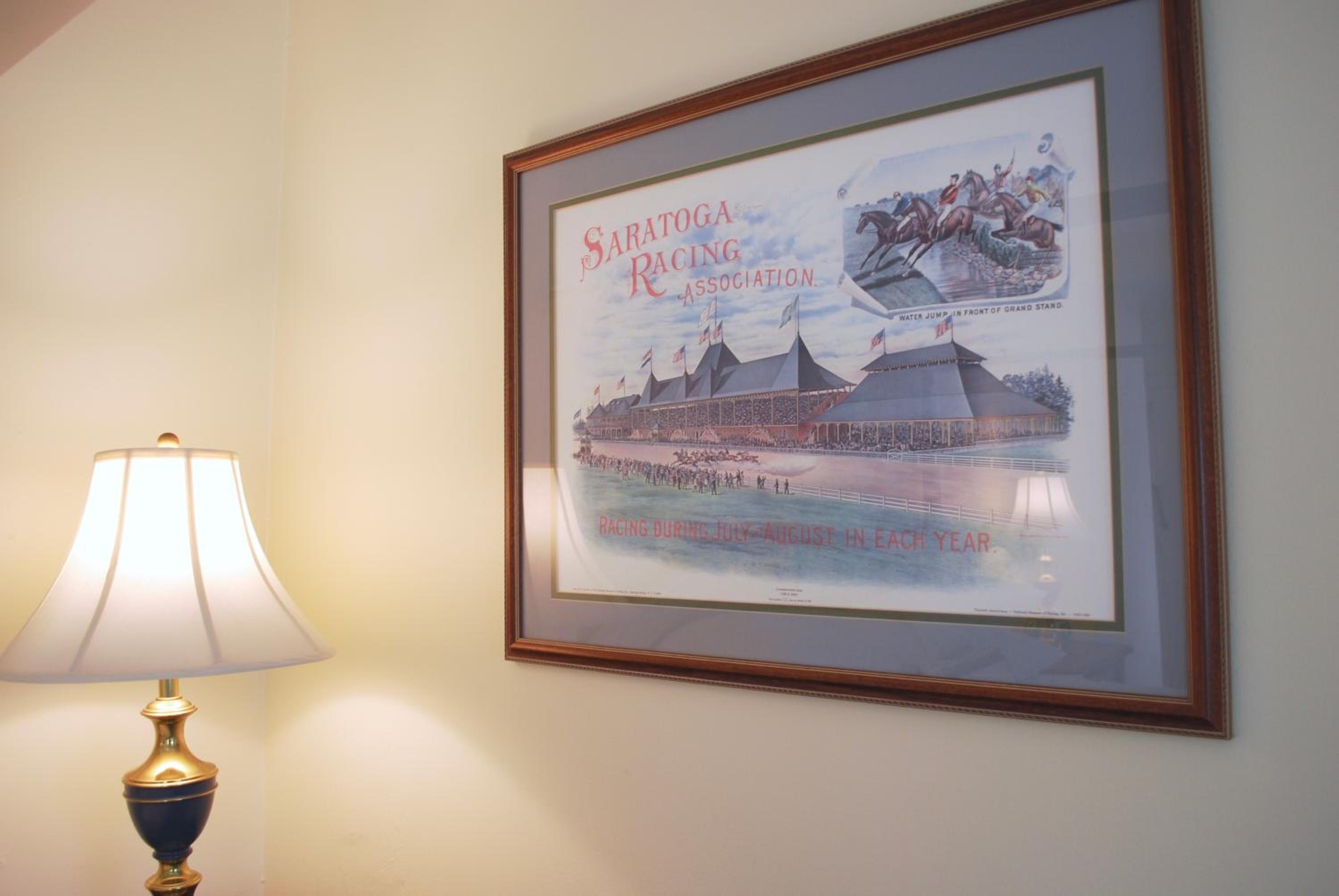 Deluxe King Room - Photo 5