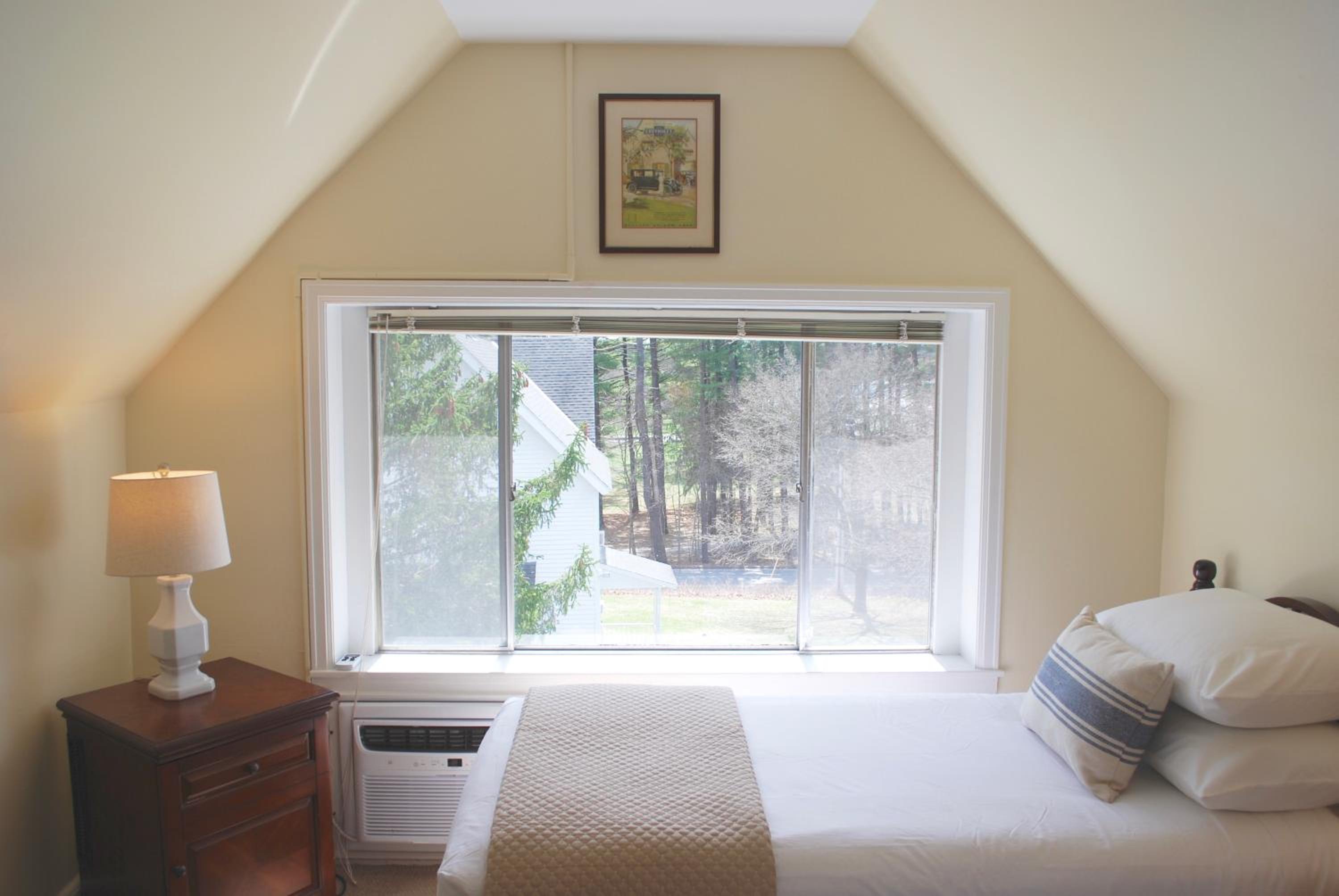 Superior Suite - Photo 8