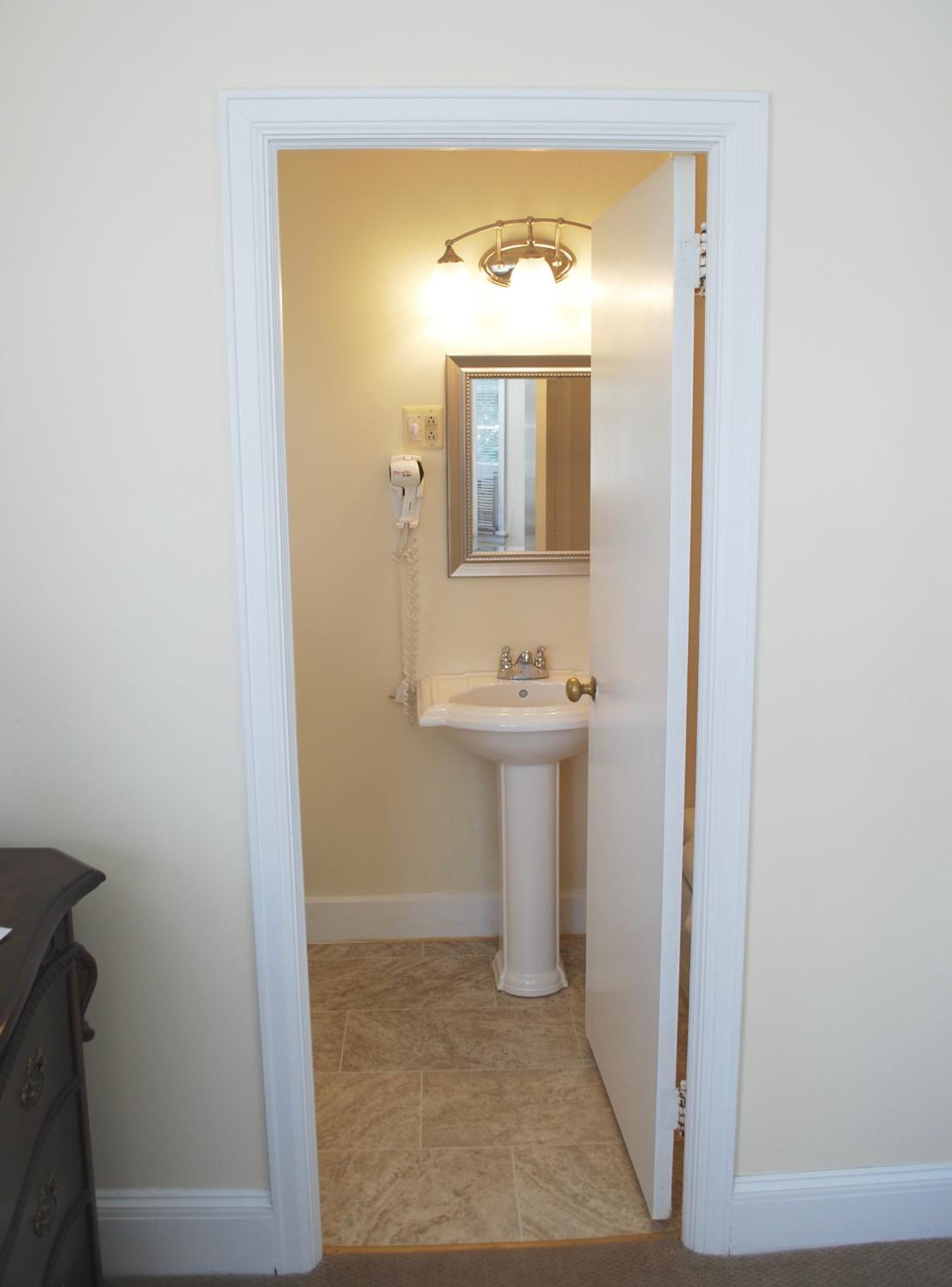 Superior Queen Room - Photo 11