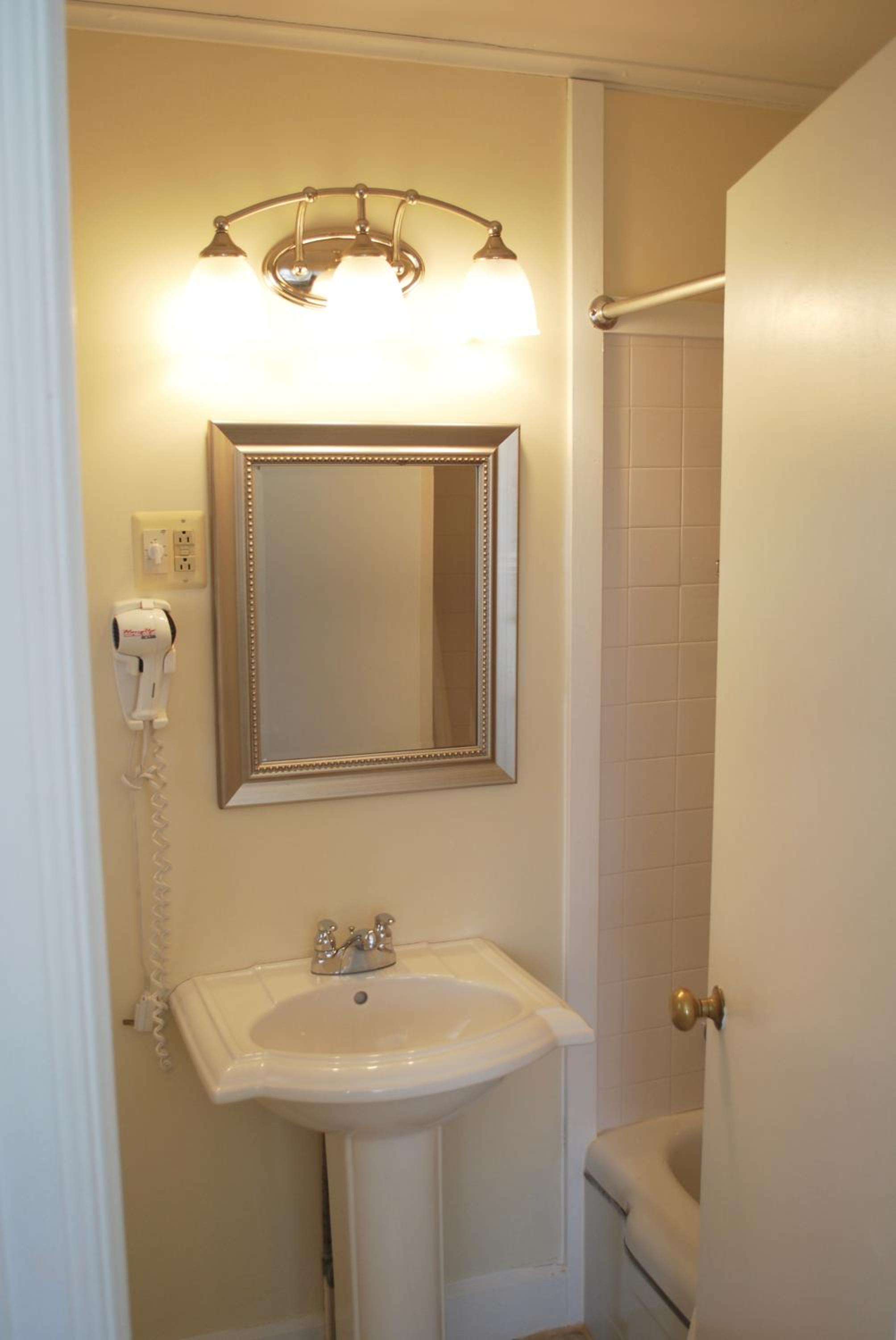 Superior Queen Room - Photo 6