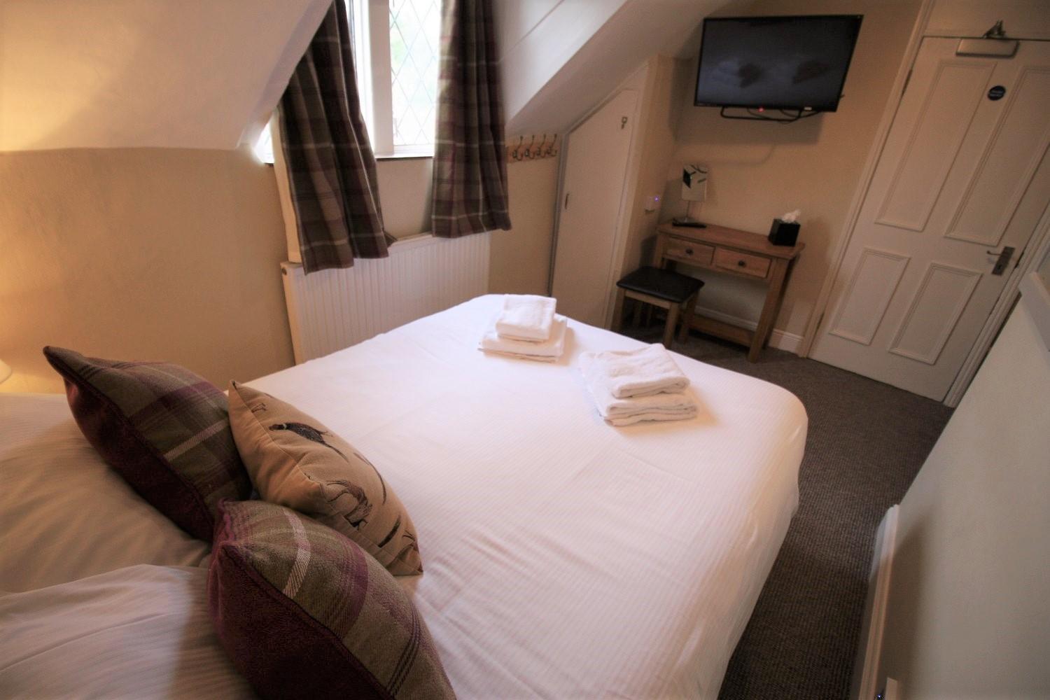 Standard Double Room - Photo 5