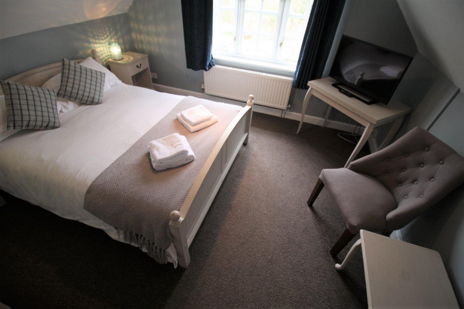 Standard Double Room - Photo 7
