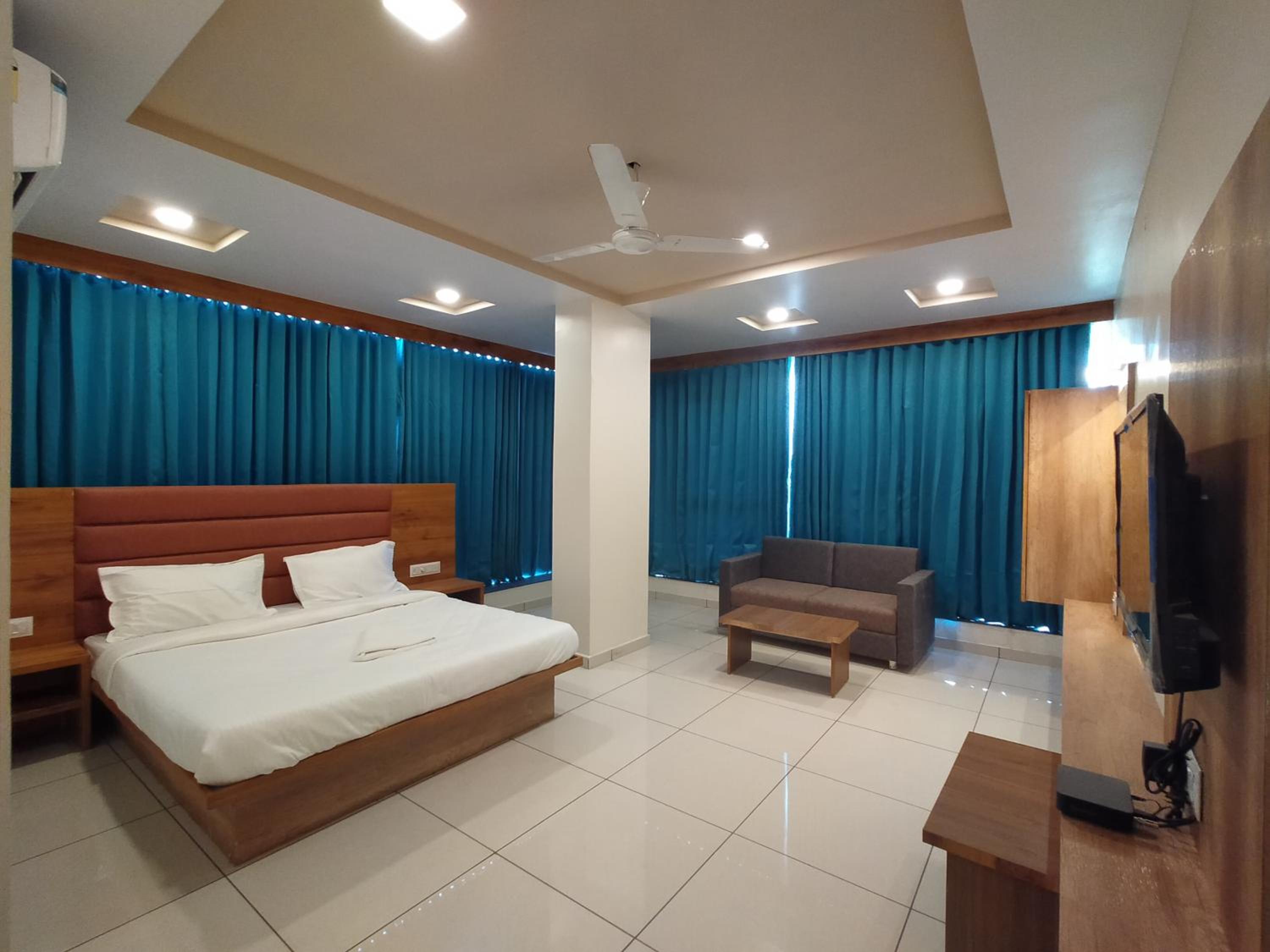 Executive Suite photo 1