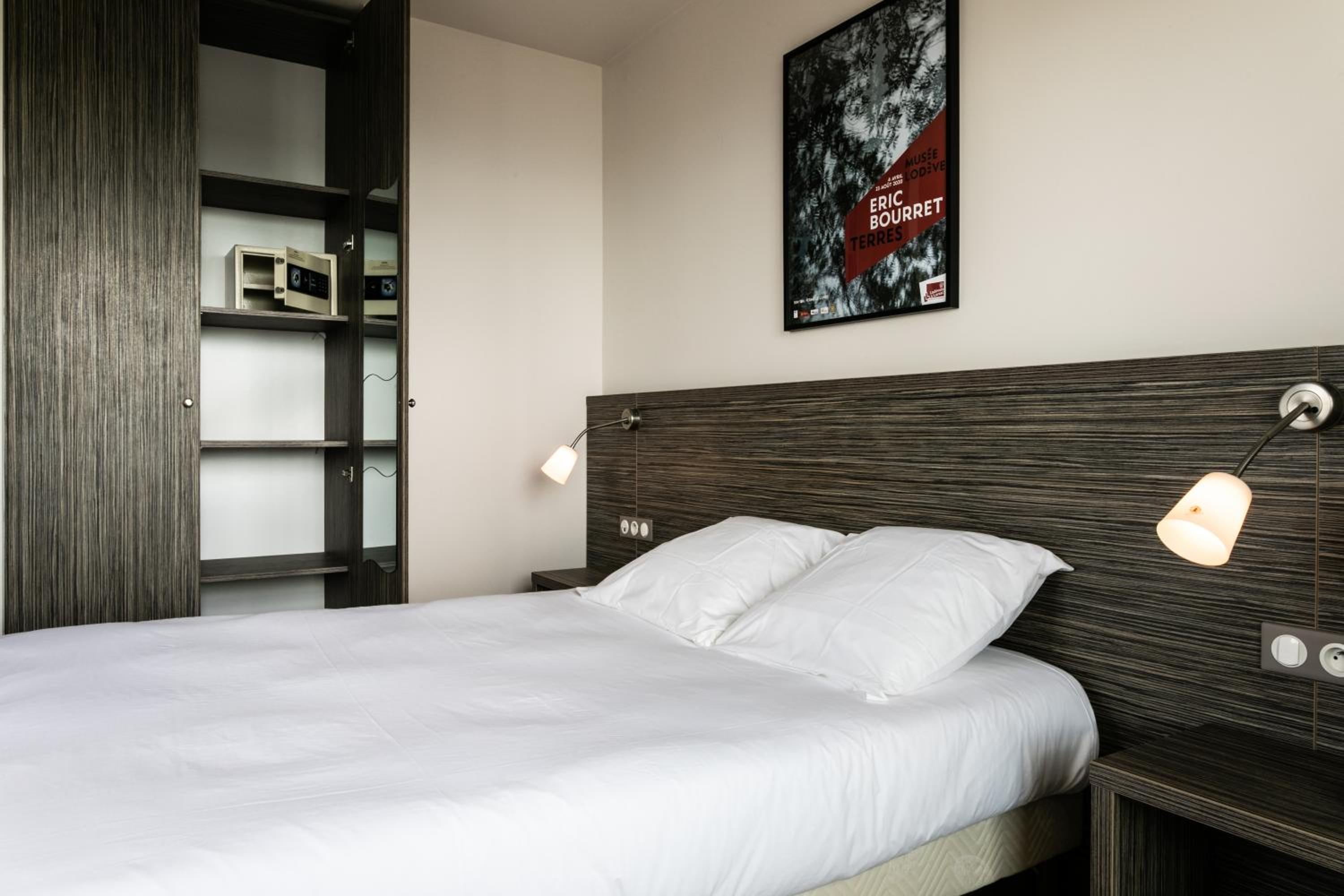 Standard Double Room - Photo 1