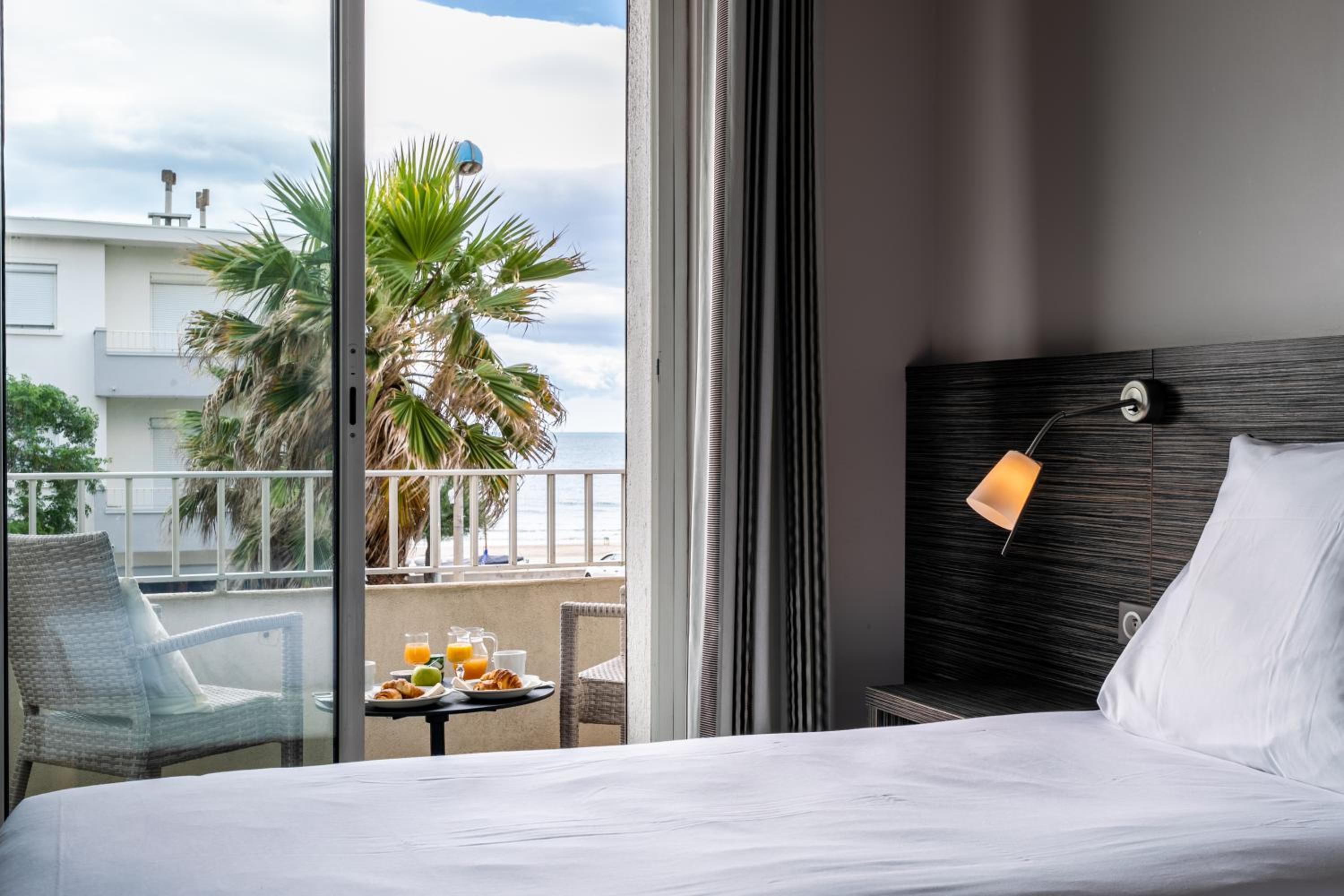 Twin Room with Balcony photo 1