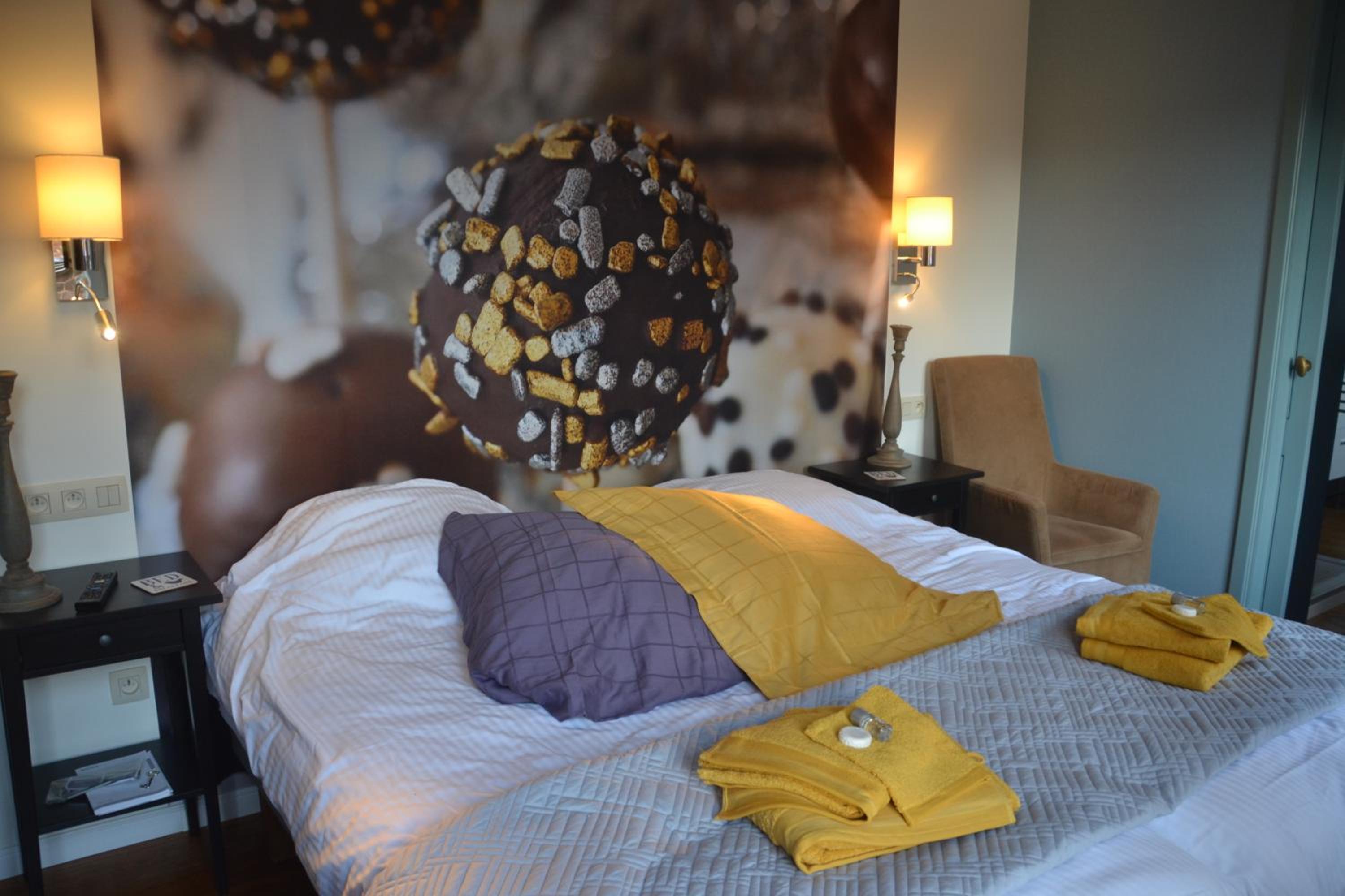 Deluxe Double Room with Shower