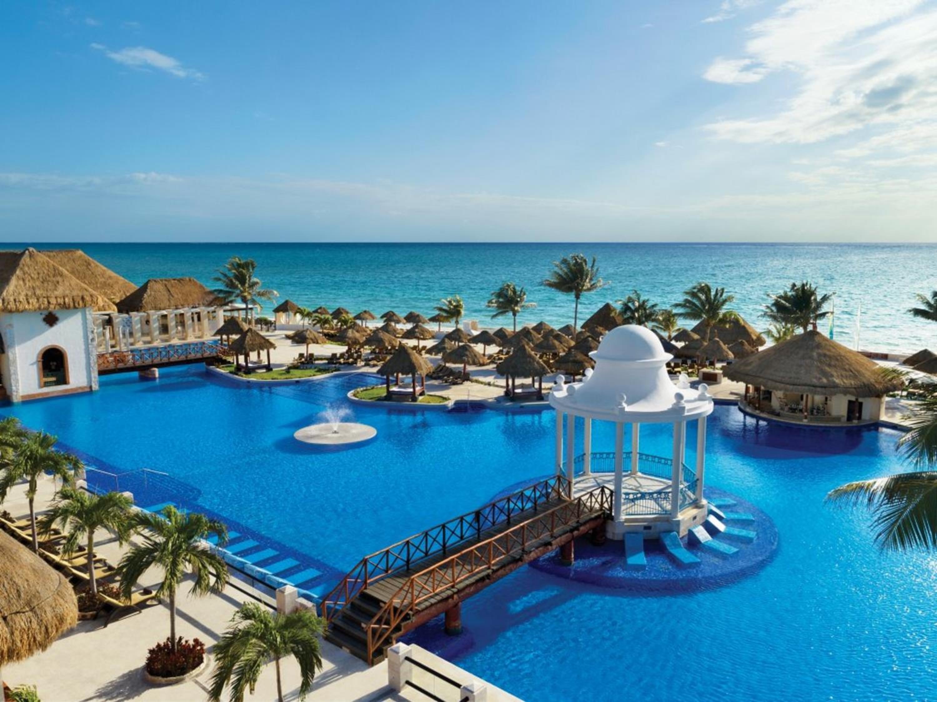 Relax and unwind in our stunning poolside paradise!