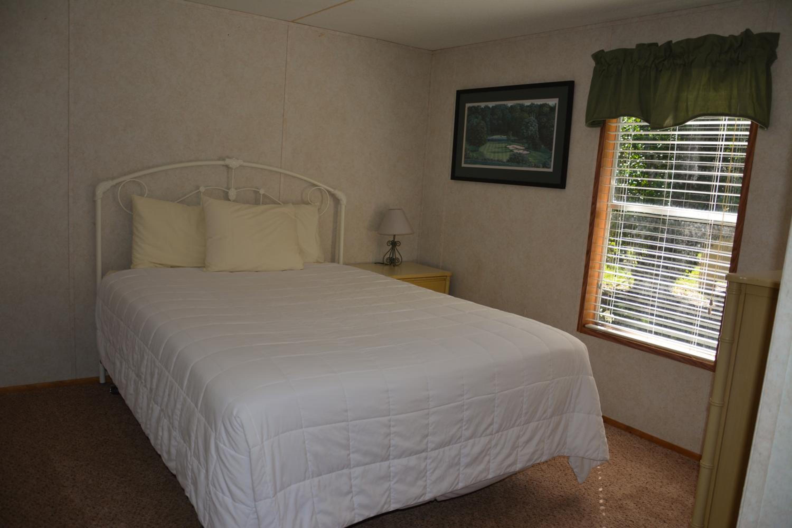Three-Bedroom Cottage photo 3