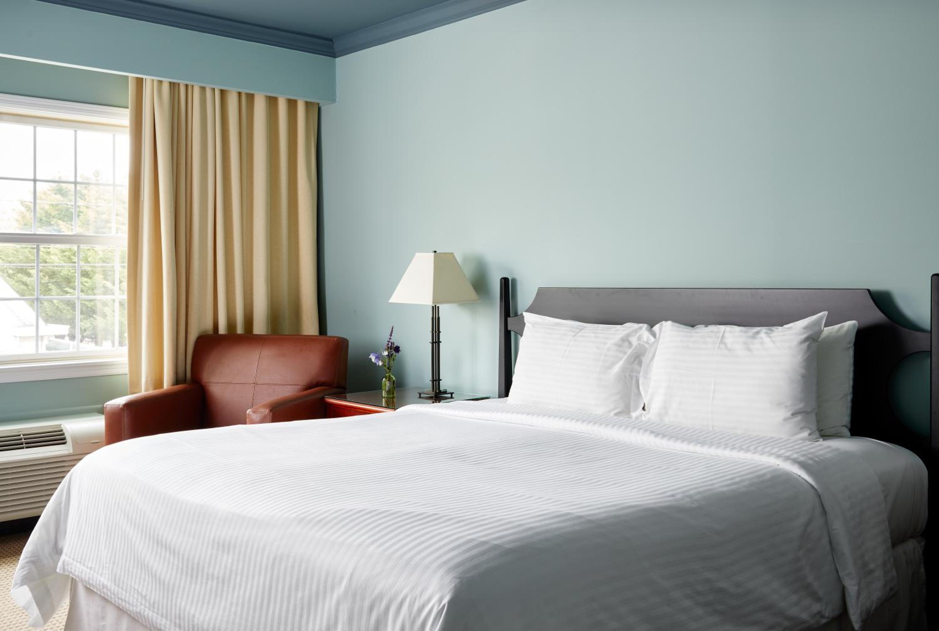 Partial Harbor View Junior Suite - Photo 4