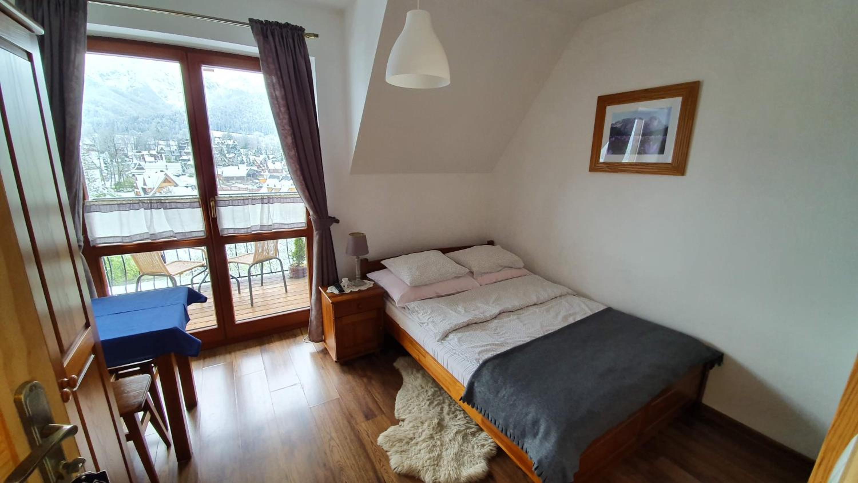 Double Room with Mountain View