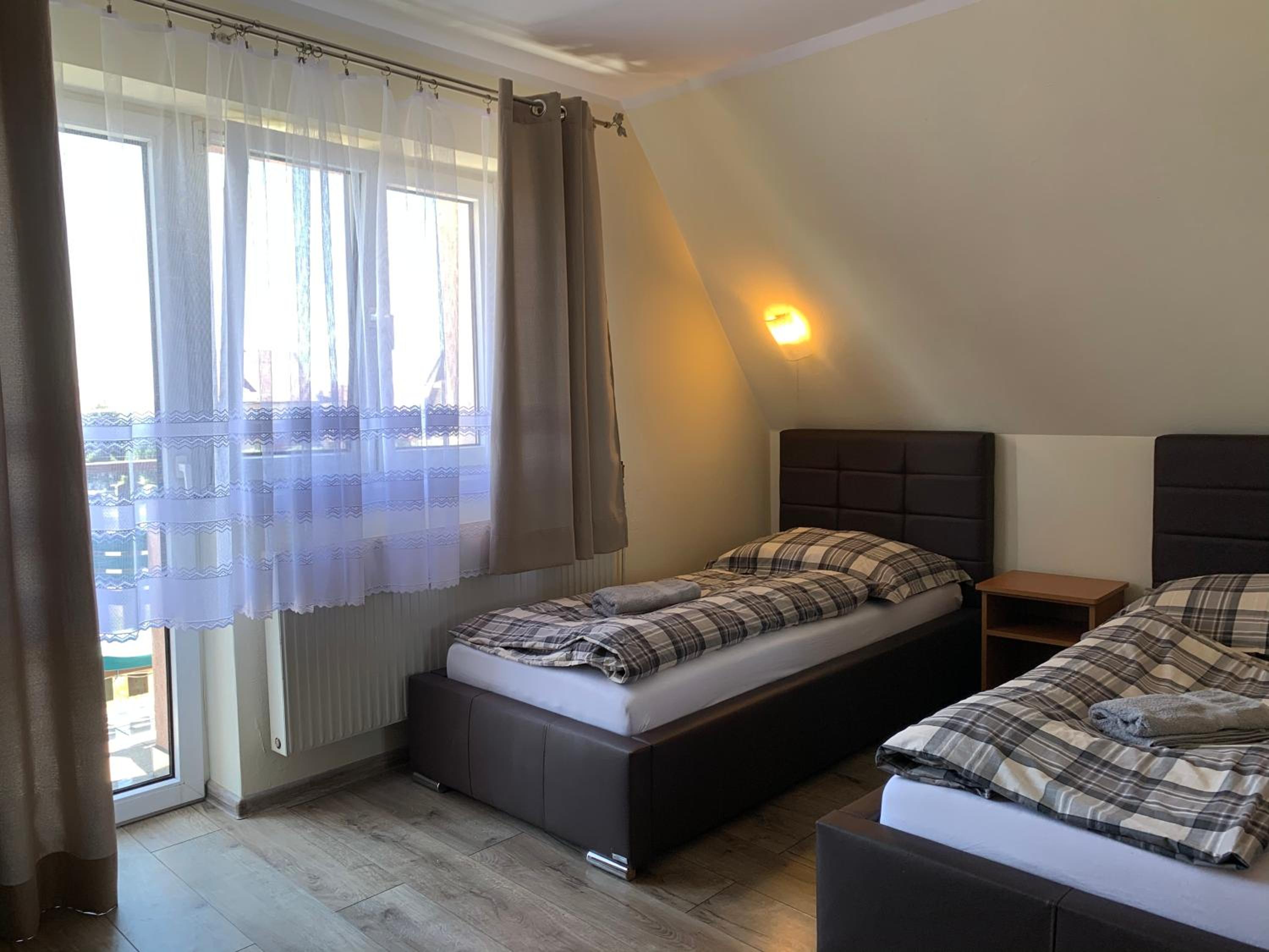 Room with Balcony and Private External bathroom - Photo 11