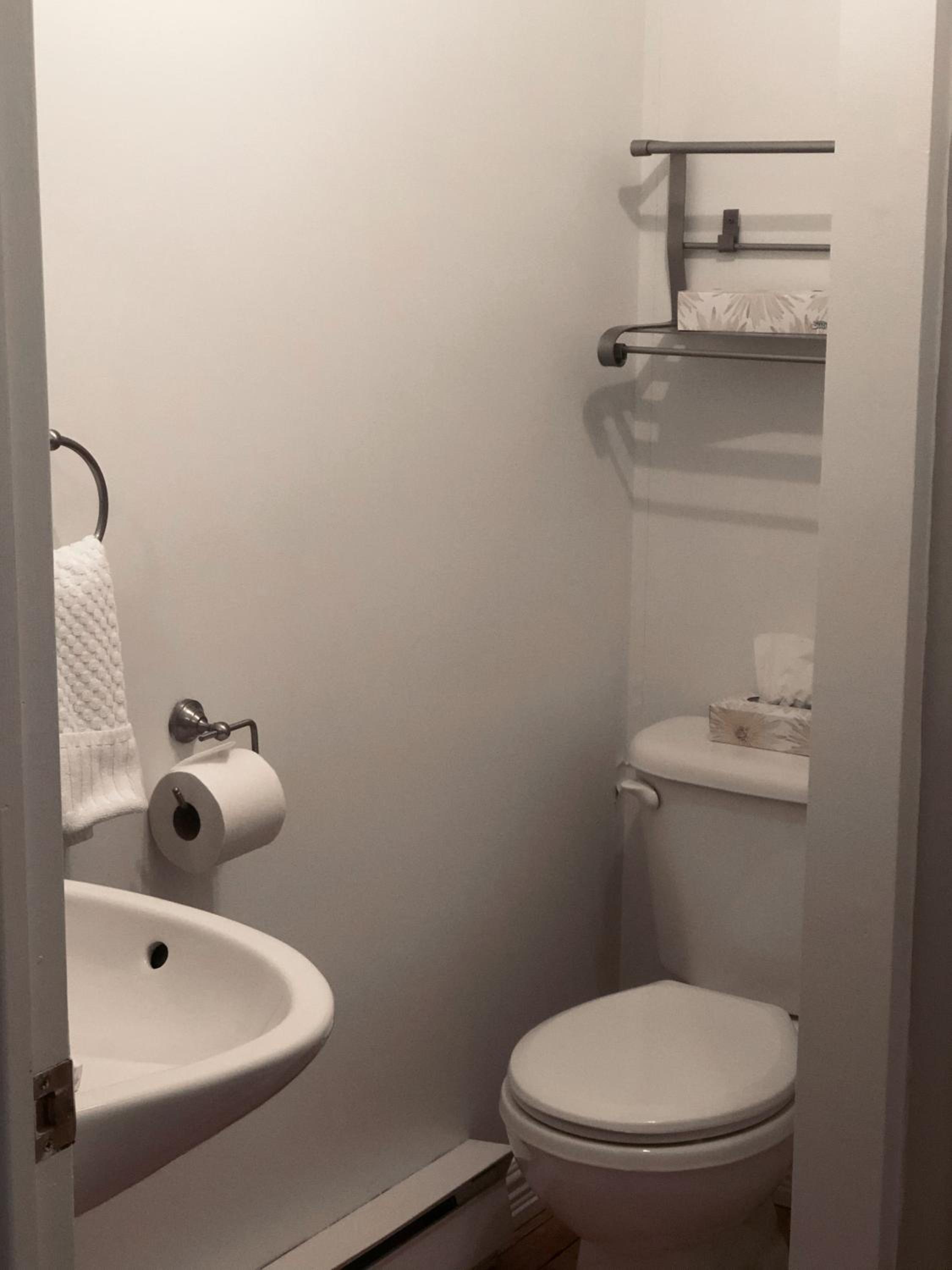 Standard Twin Room photo 2