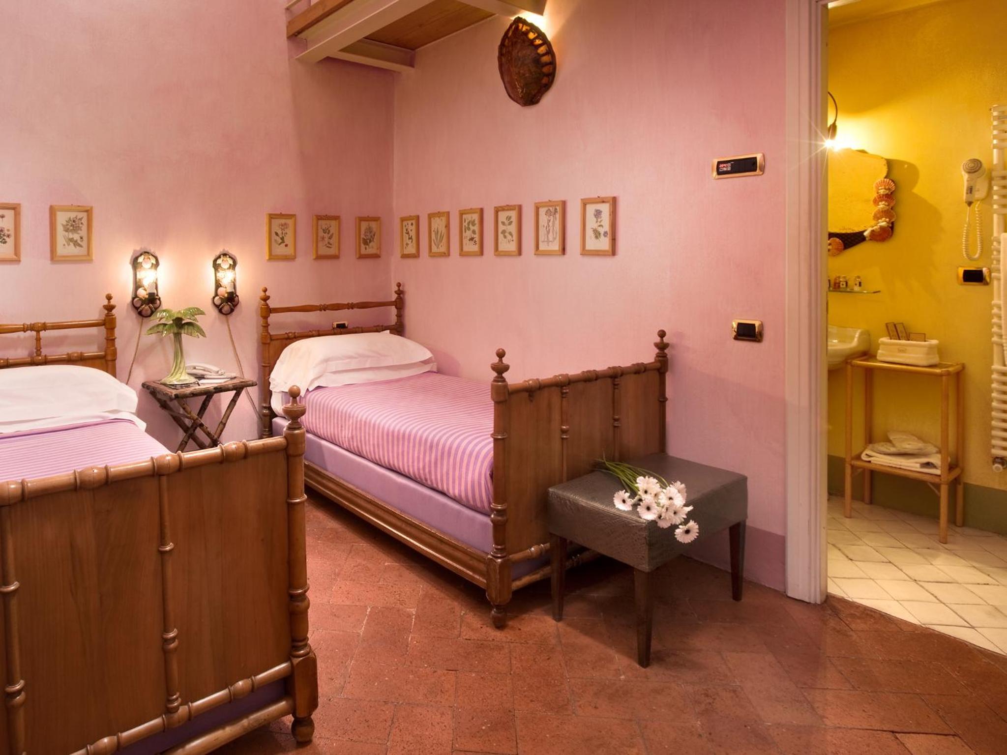 Deluxe Double Room - Photo 6