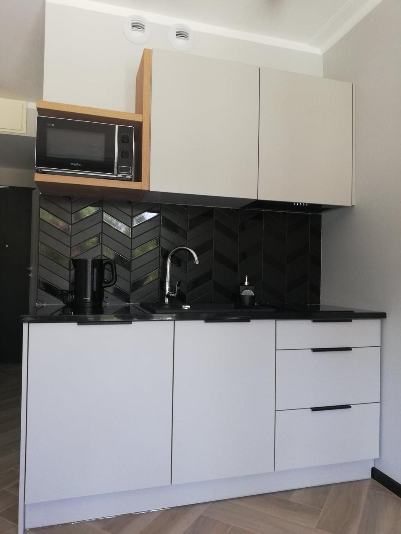 One-Bedroom Apartment photo 1