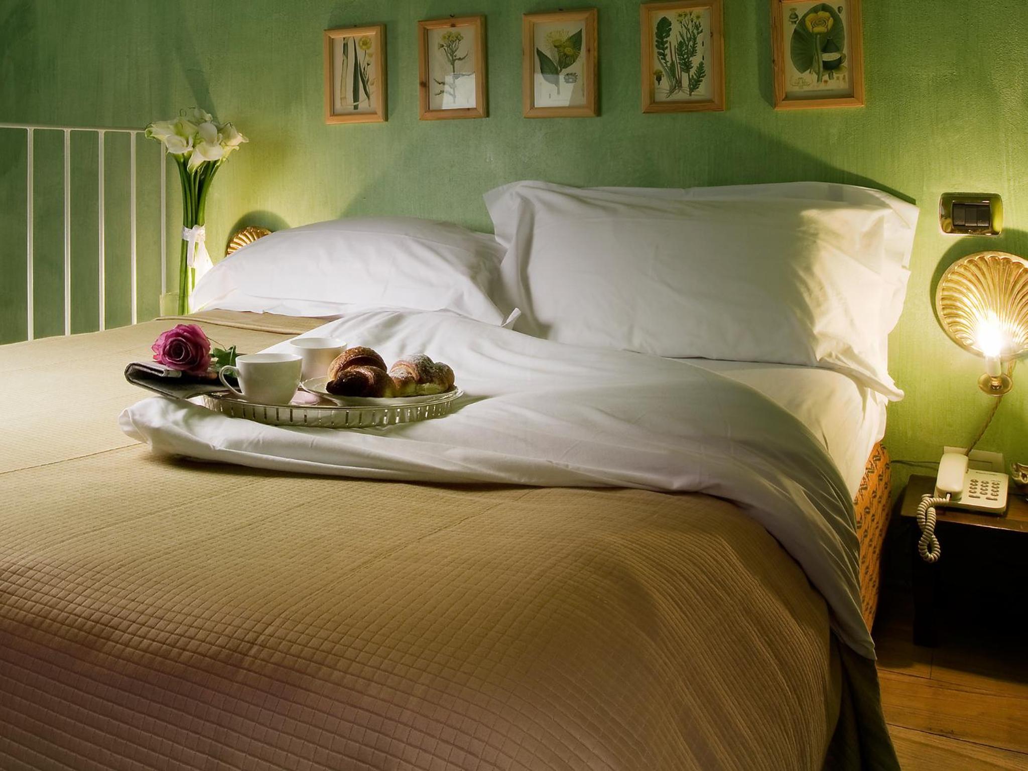 Deluxe Double Room - Photo 1