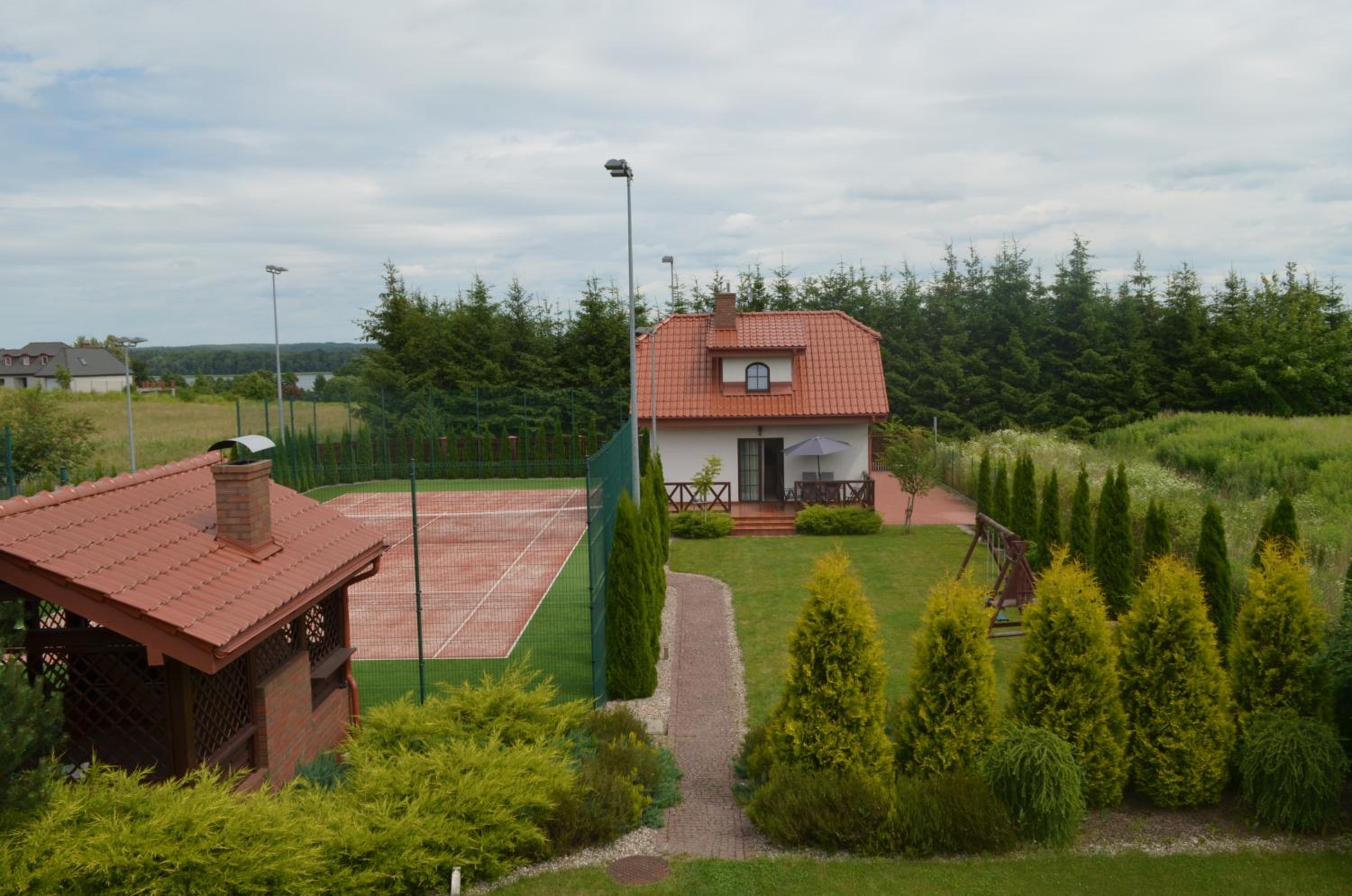 Two-Bedroom House - Photo 24
