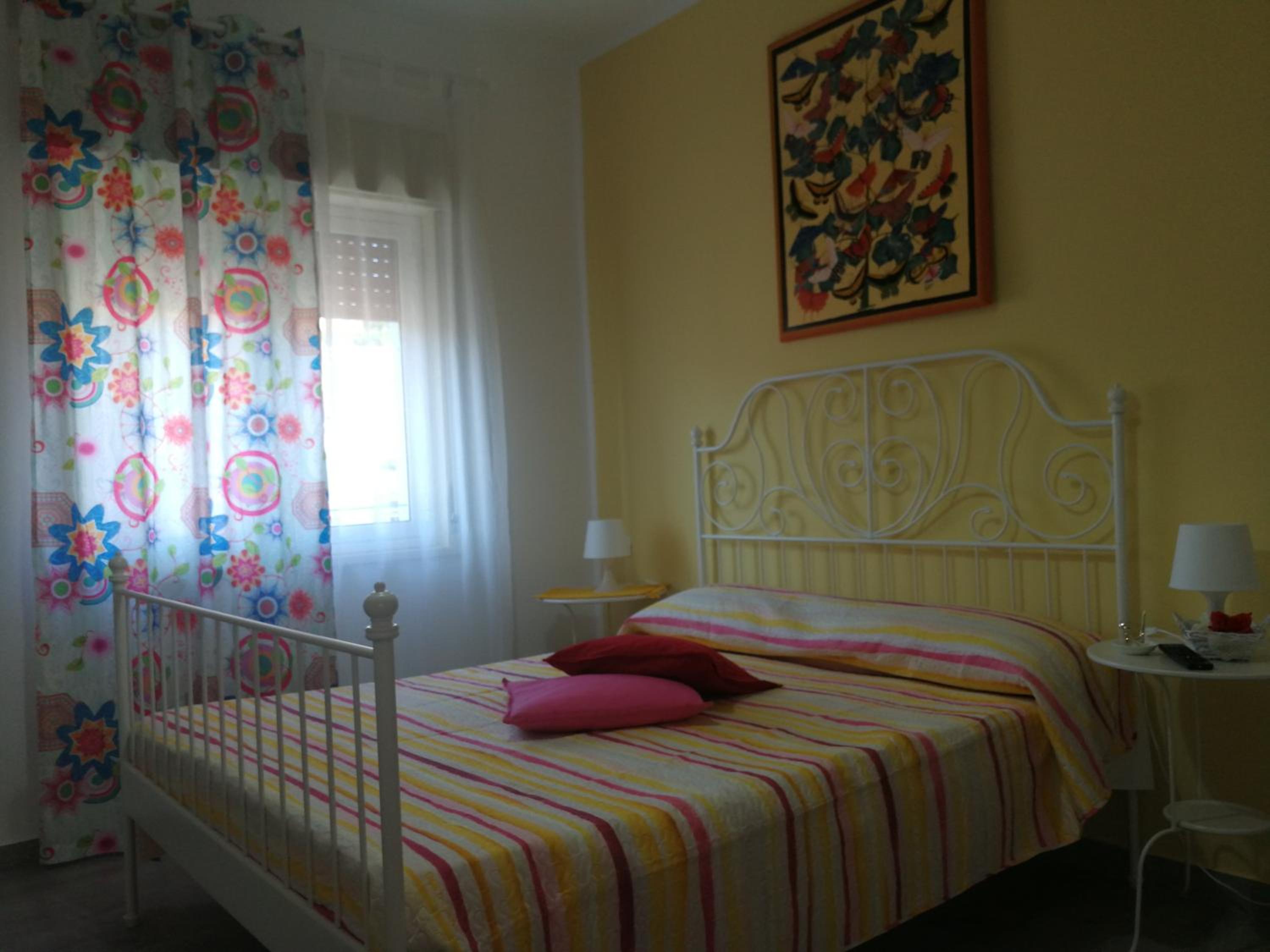 Quadruple Room with Private Bathroom - Photo 7