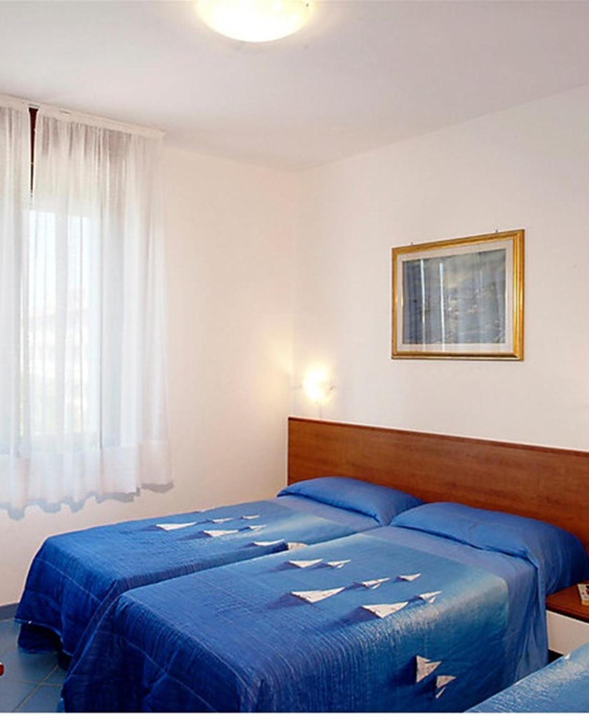 One-Bedroom Apartment with Balcony