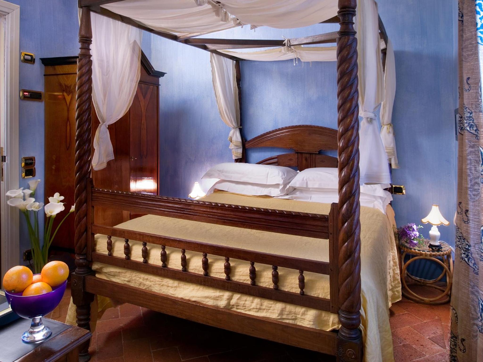 Small Double Room - Photo 5