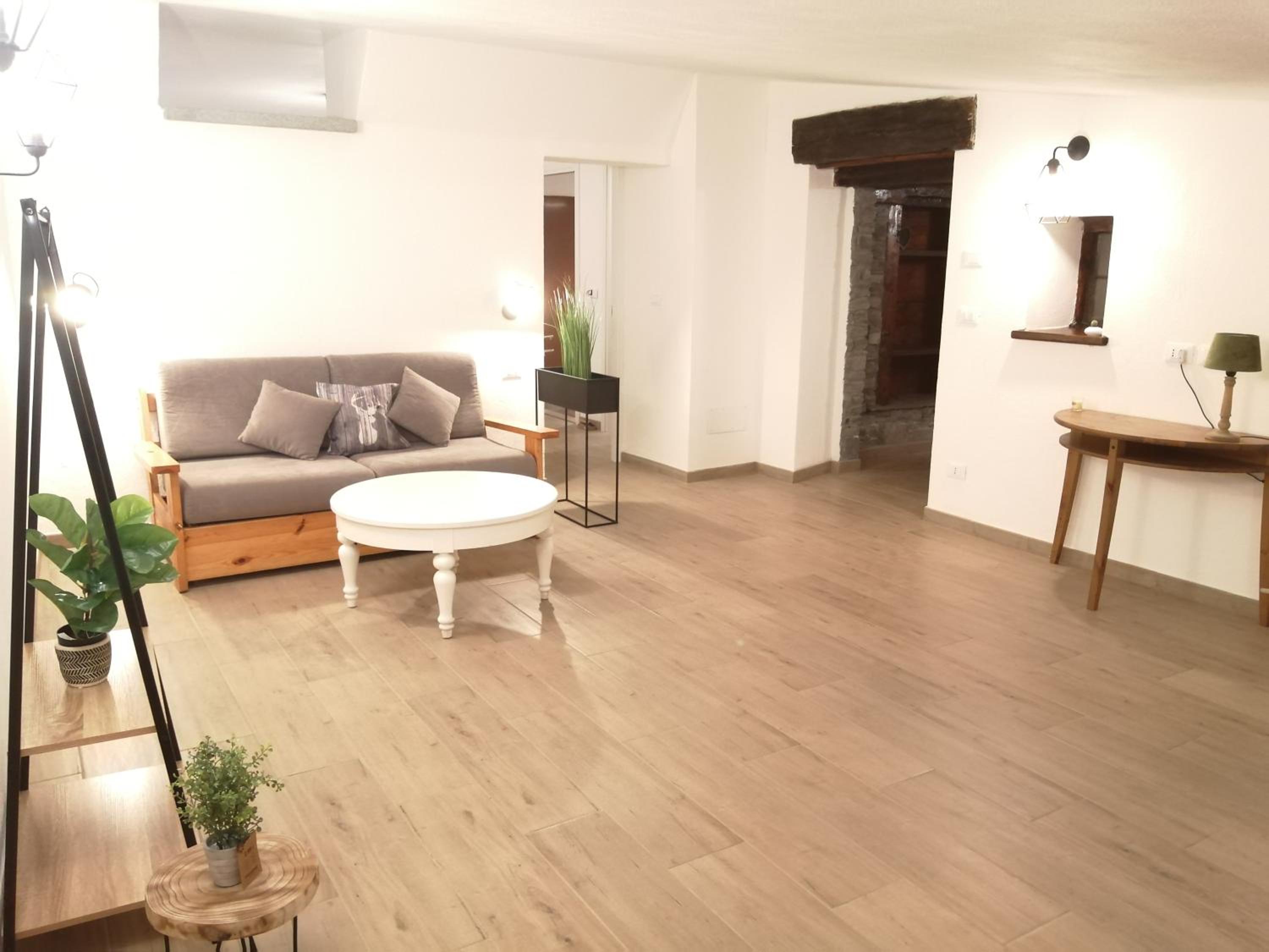 Two-Bedroom House - Photo 37