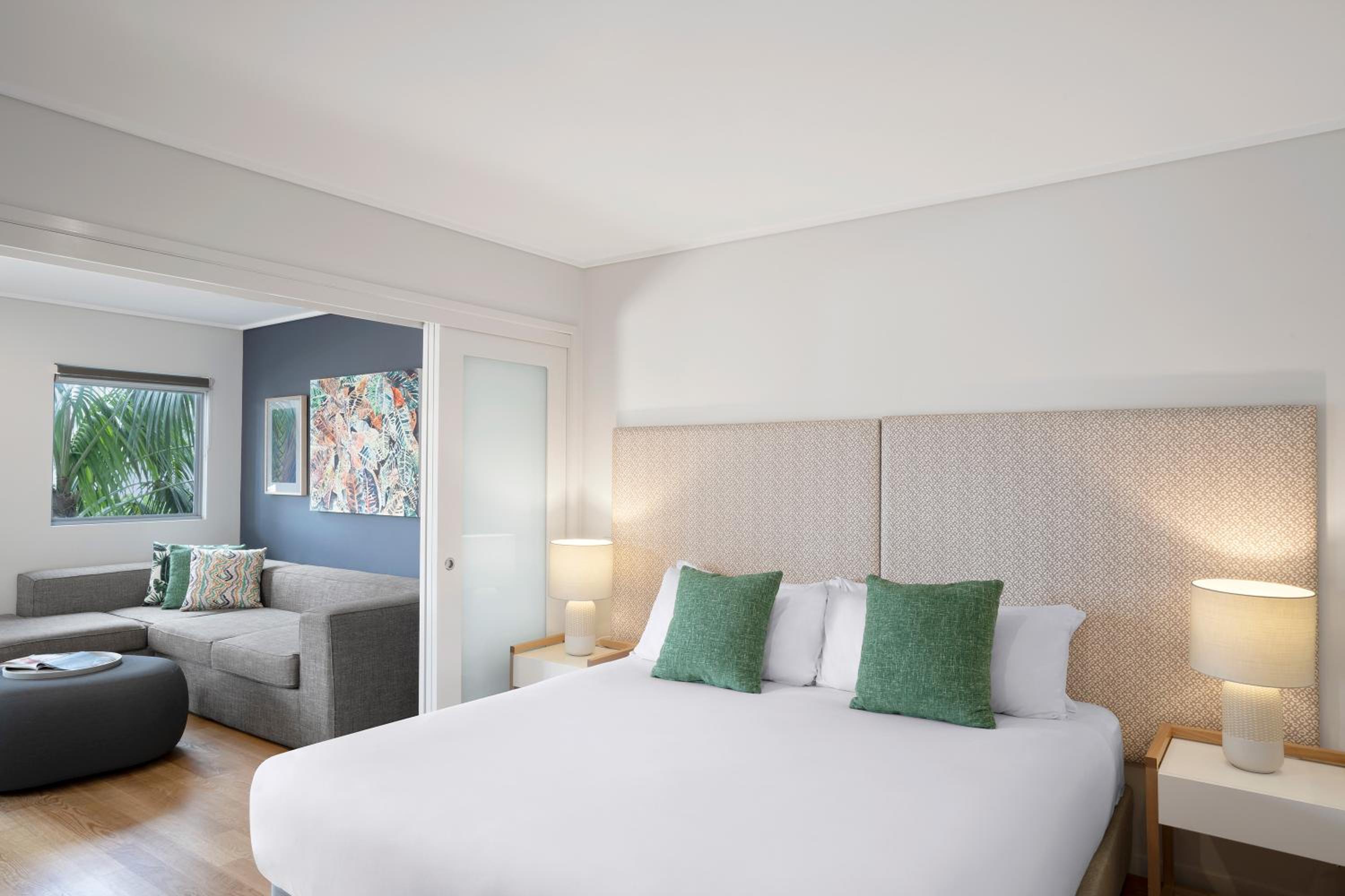 One-Bedroom Suite With Spa Bath - Photo 1