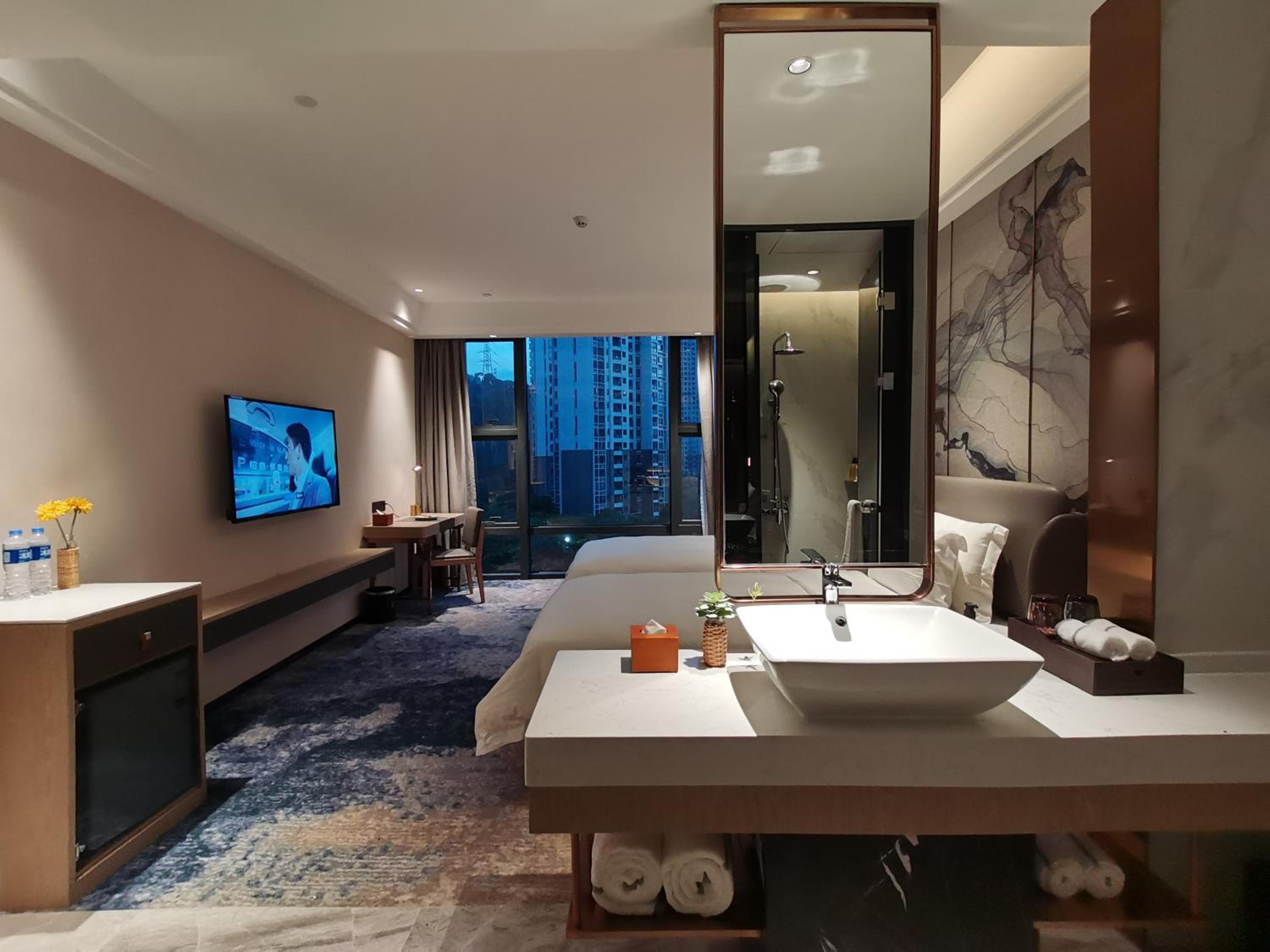 Deluxe Twin Room photo 2