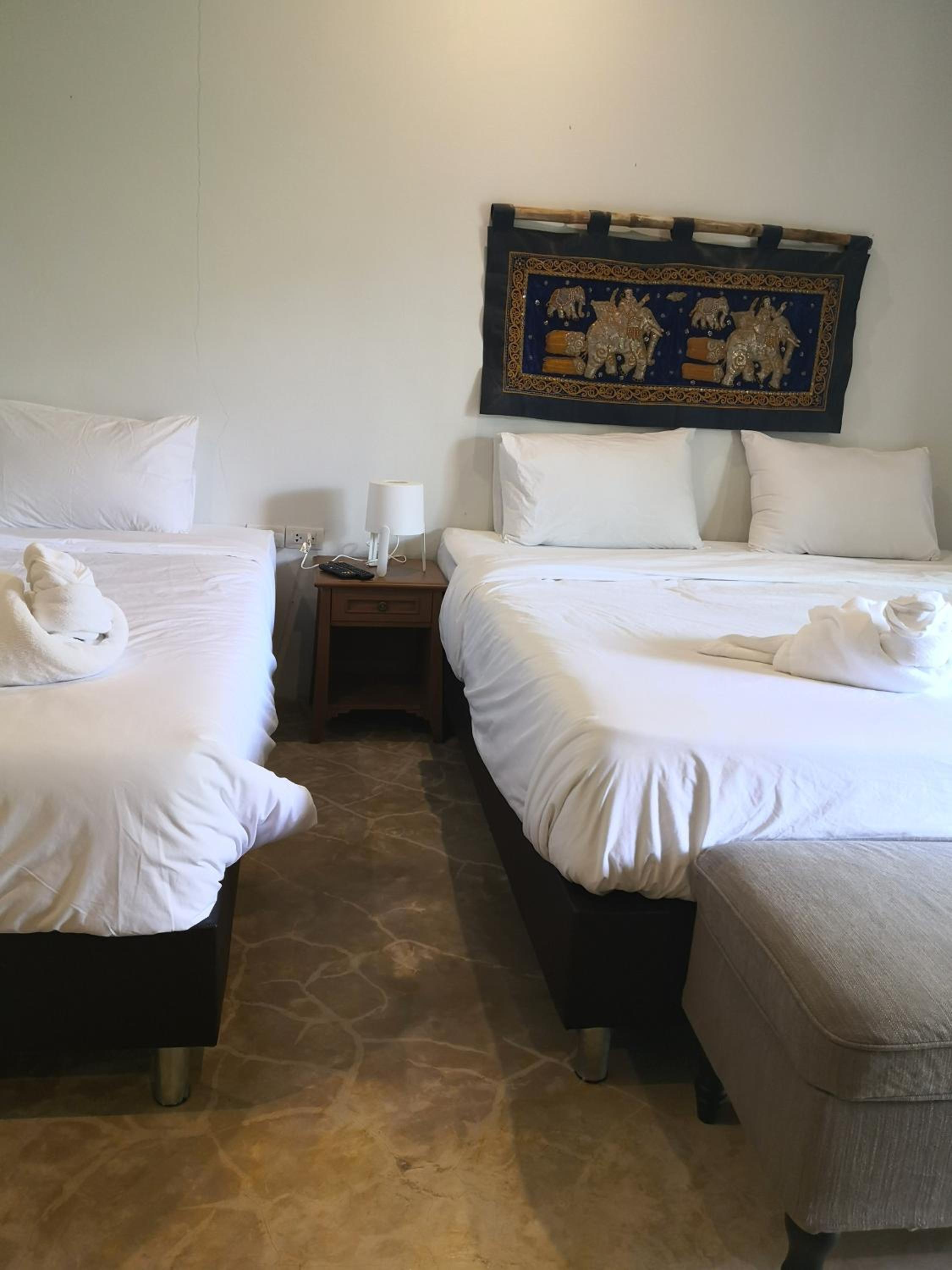 Triple Room with Pool View - Photo 1