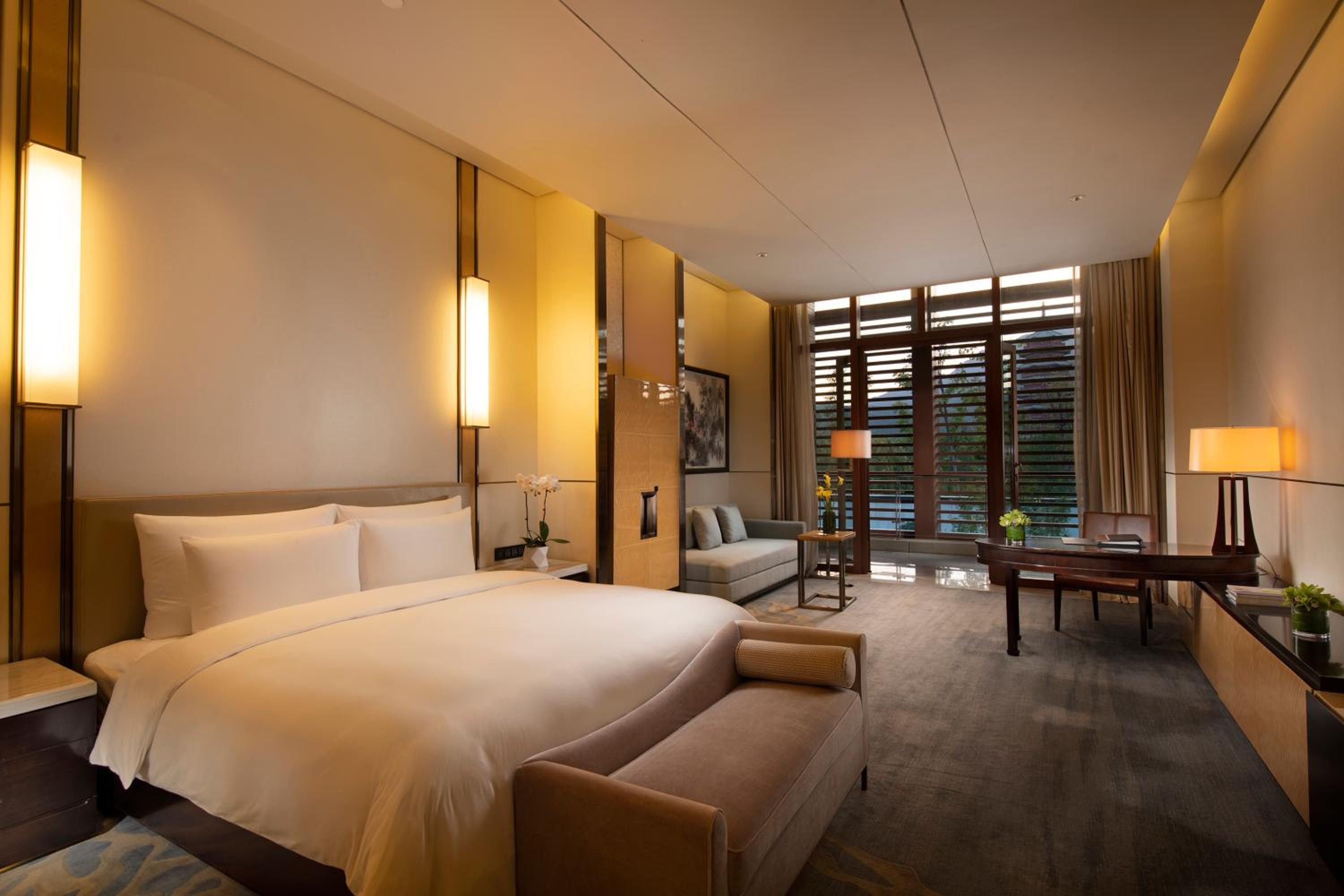 Deluxe villa with King Bed photo 3