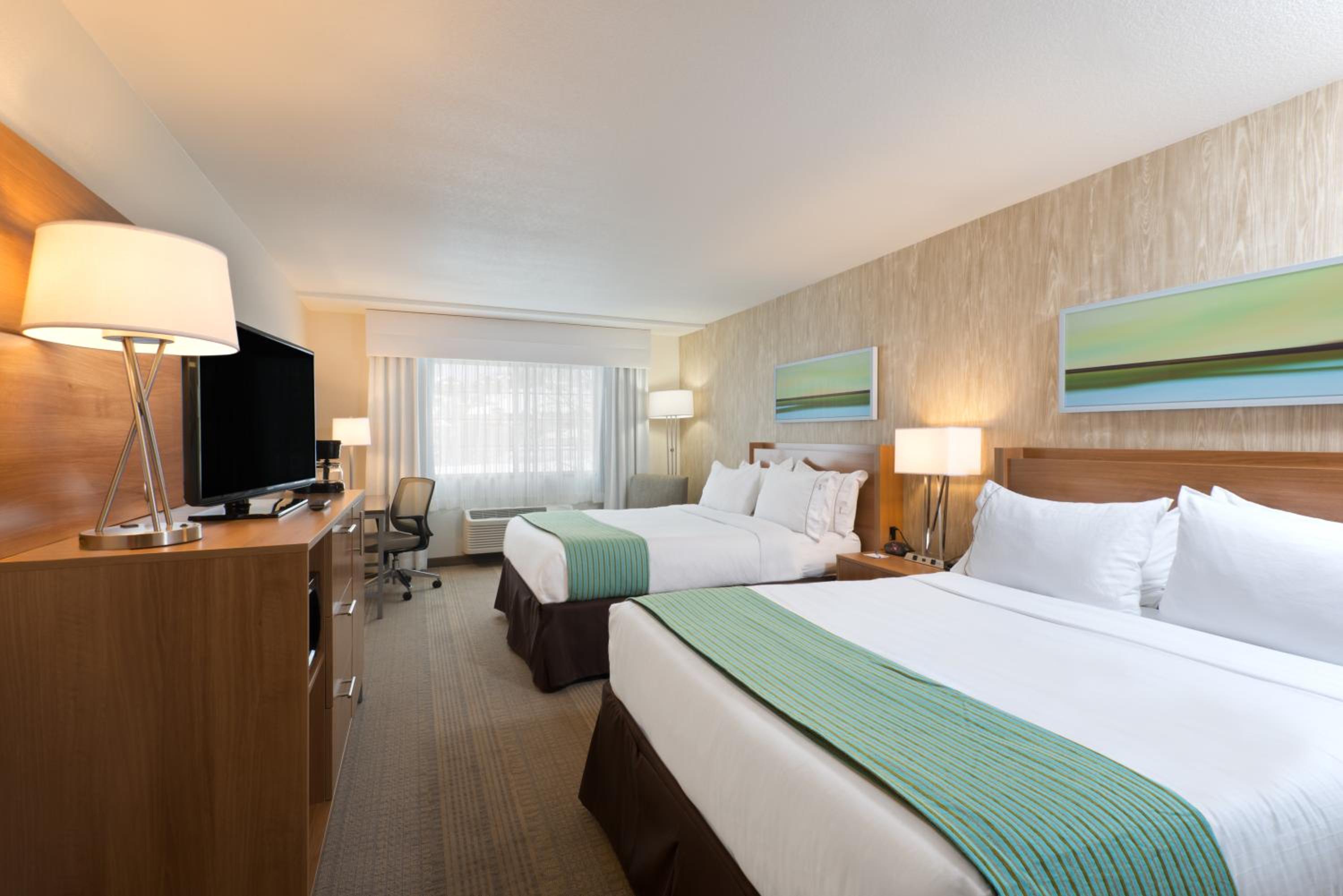 Standard Queen Room with Two Queen Beds - Photo 1