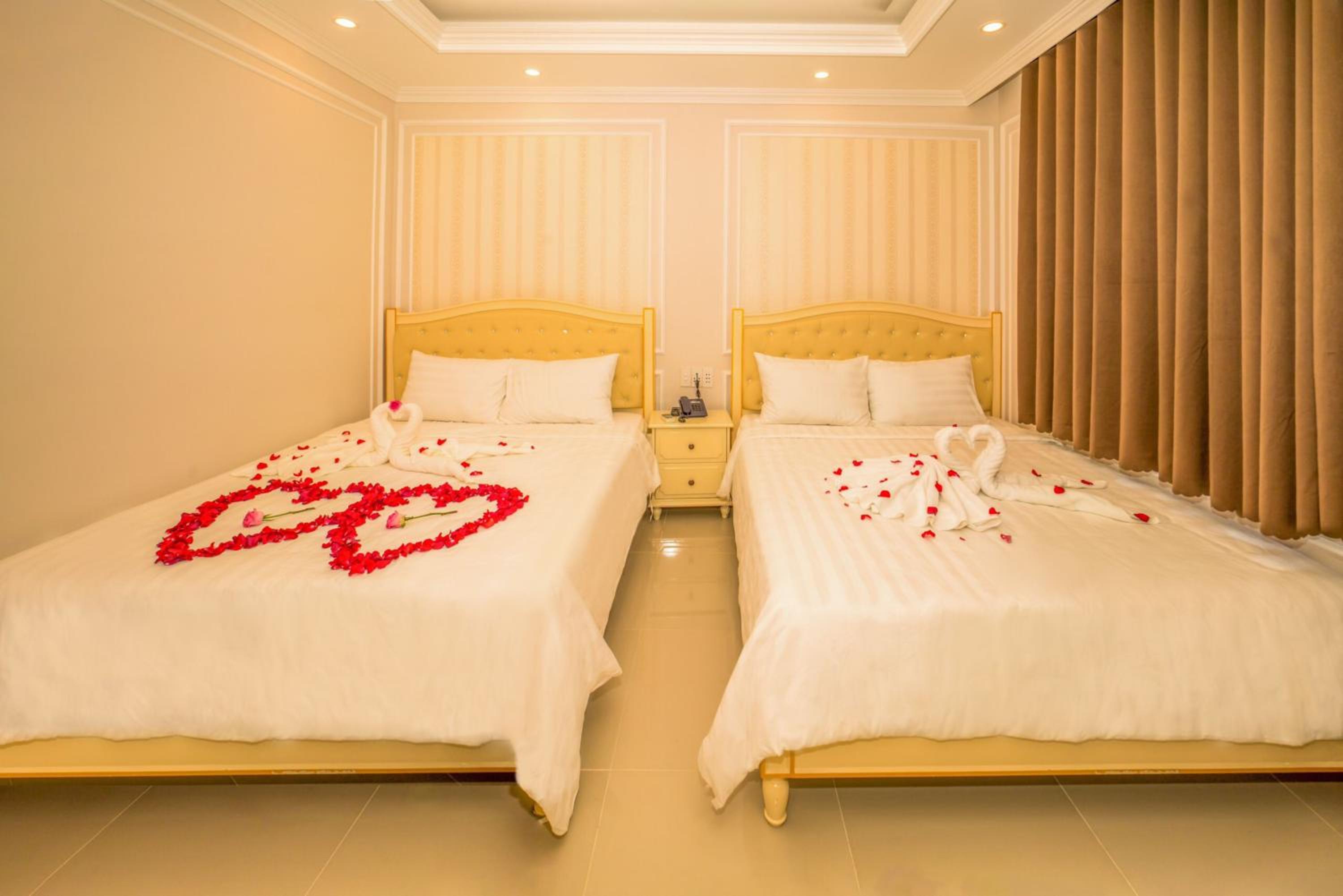 Superior Quadruple Room - Photo 6