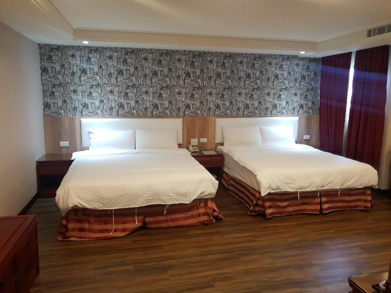 Deluxe Quadruple Room
