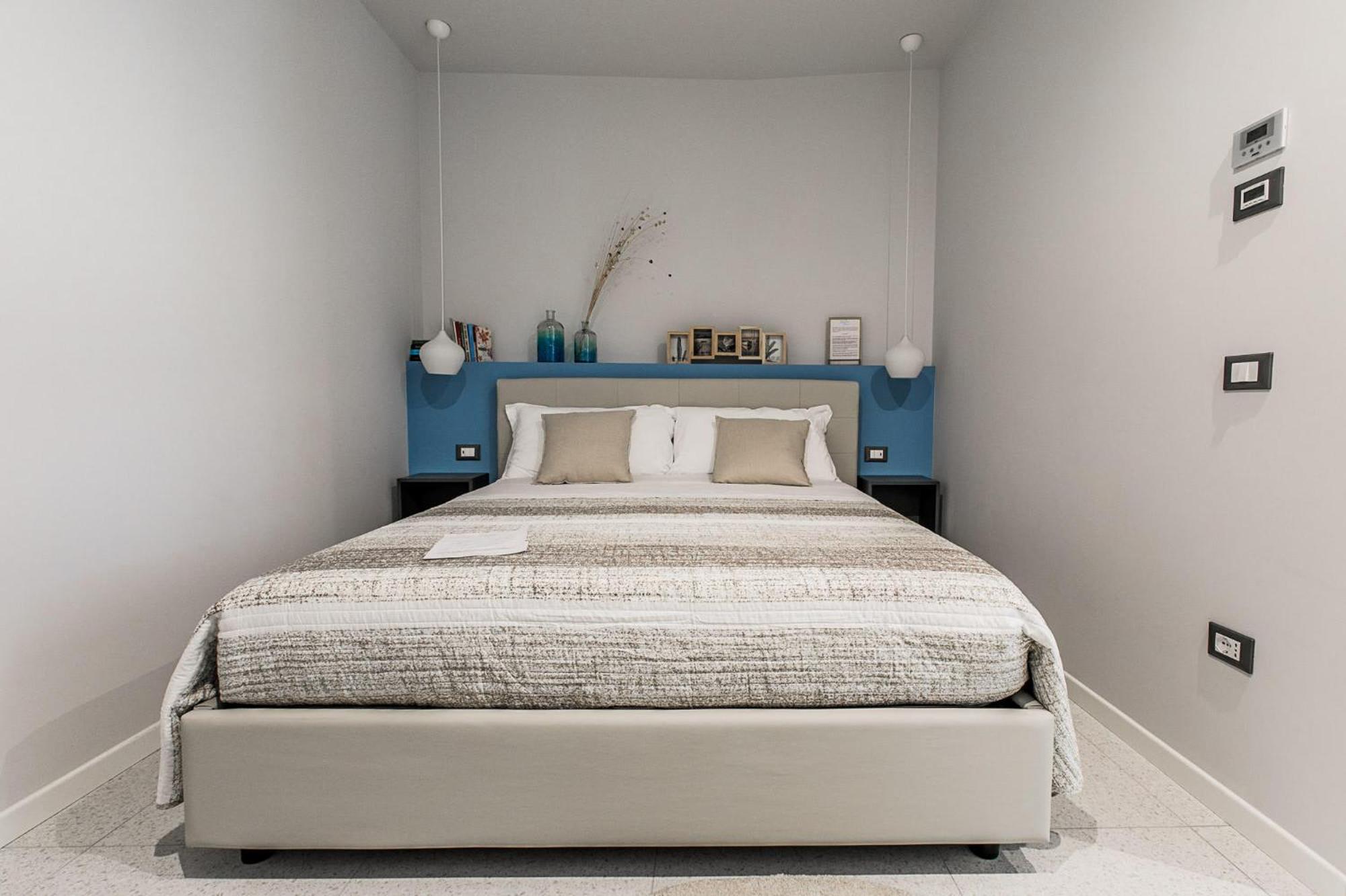 Family Room with Private Bathroom - Photo 1