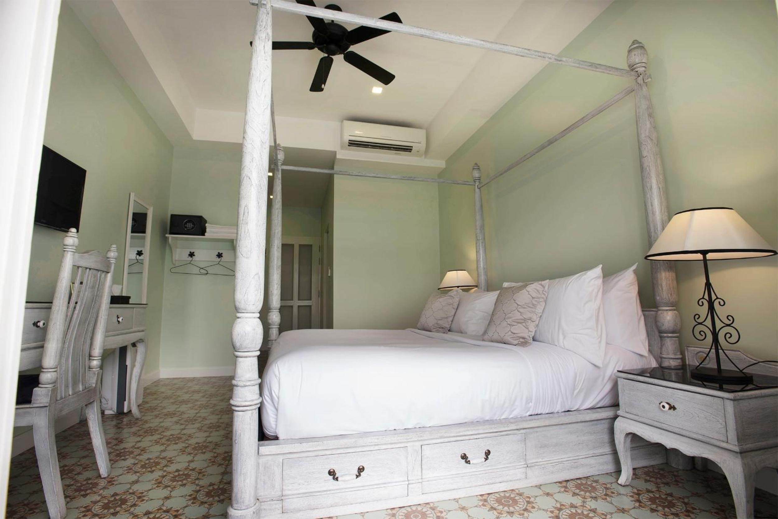 Deluxe Double Bed with Balcony Pool View