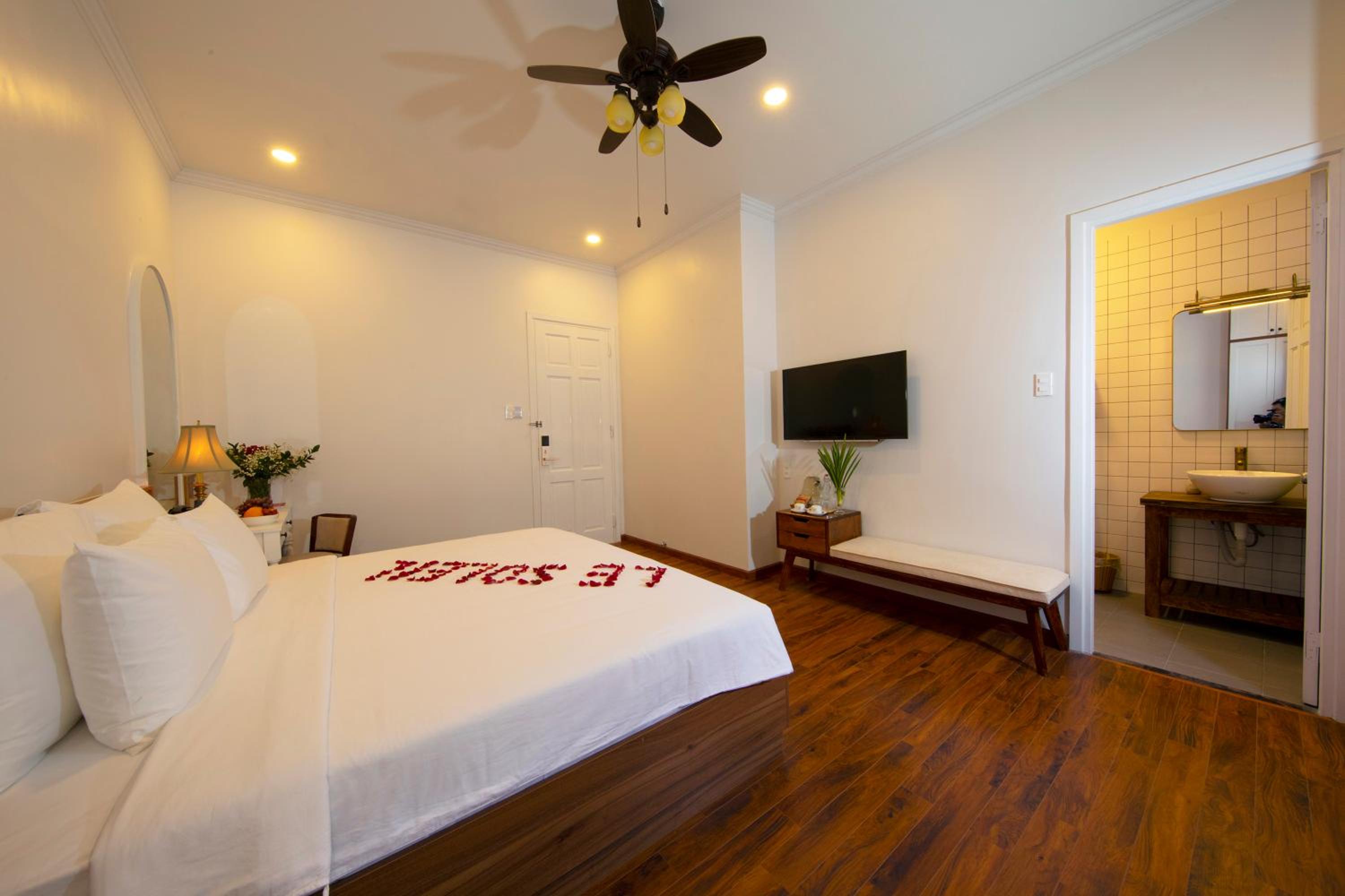 Deluxe Double Room - Photo 3