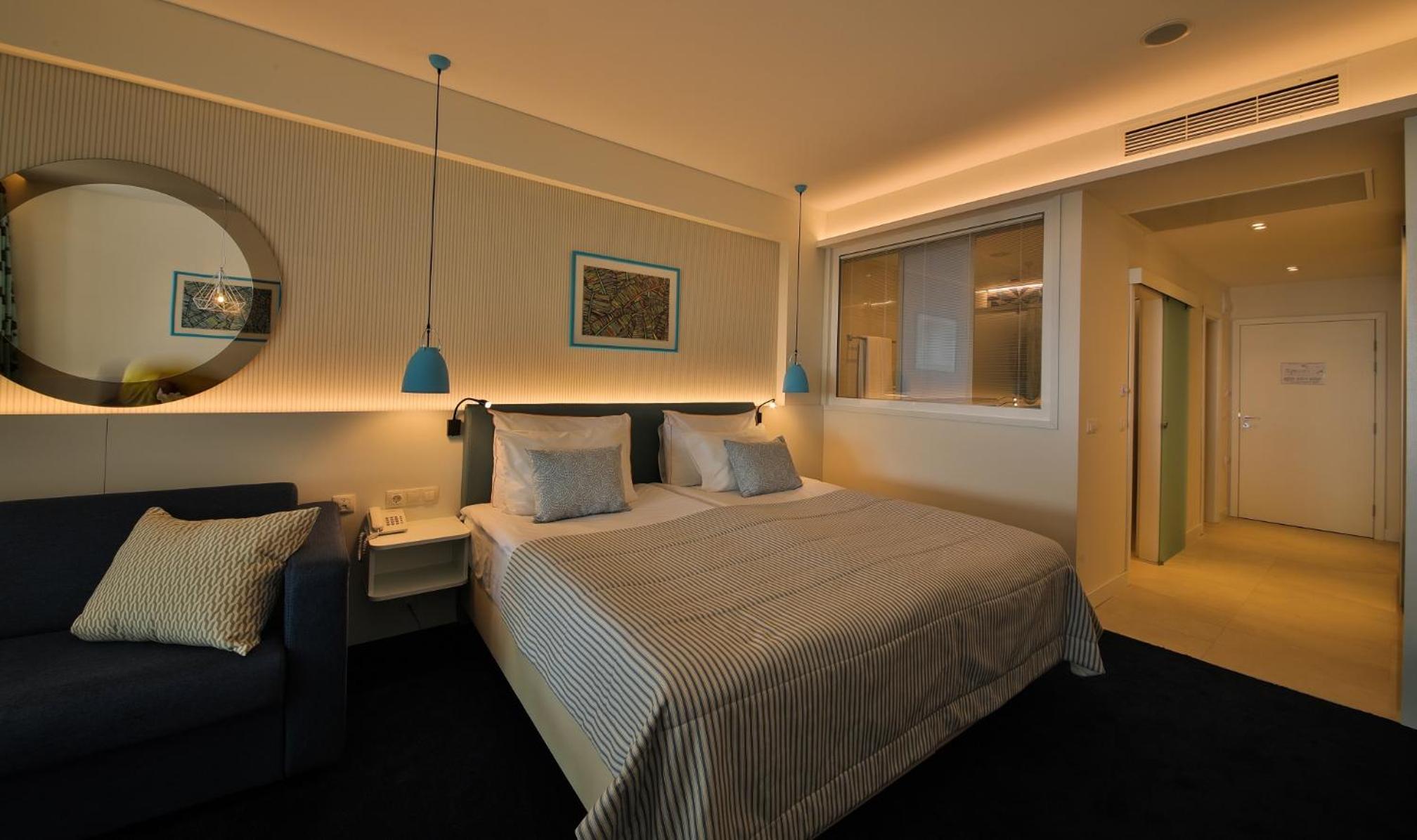 Deluxe Double Room - Photo 3