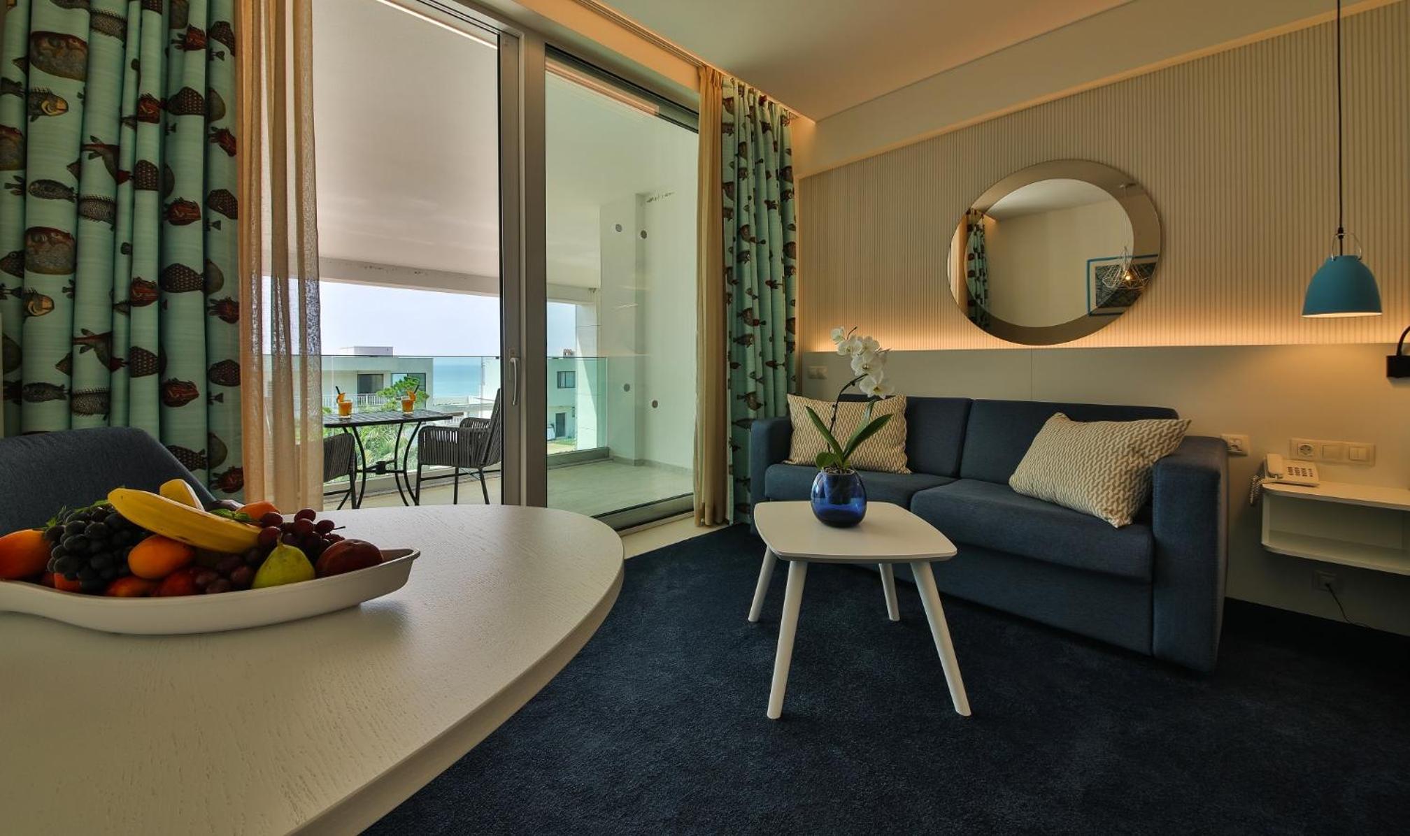 Deluxe Double Room - Photo 7