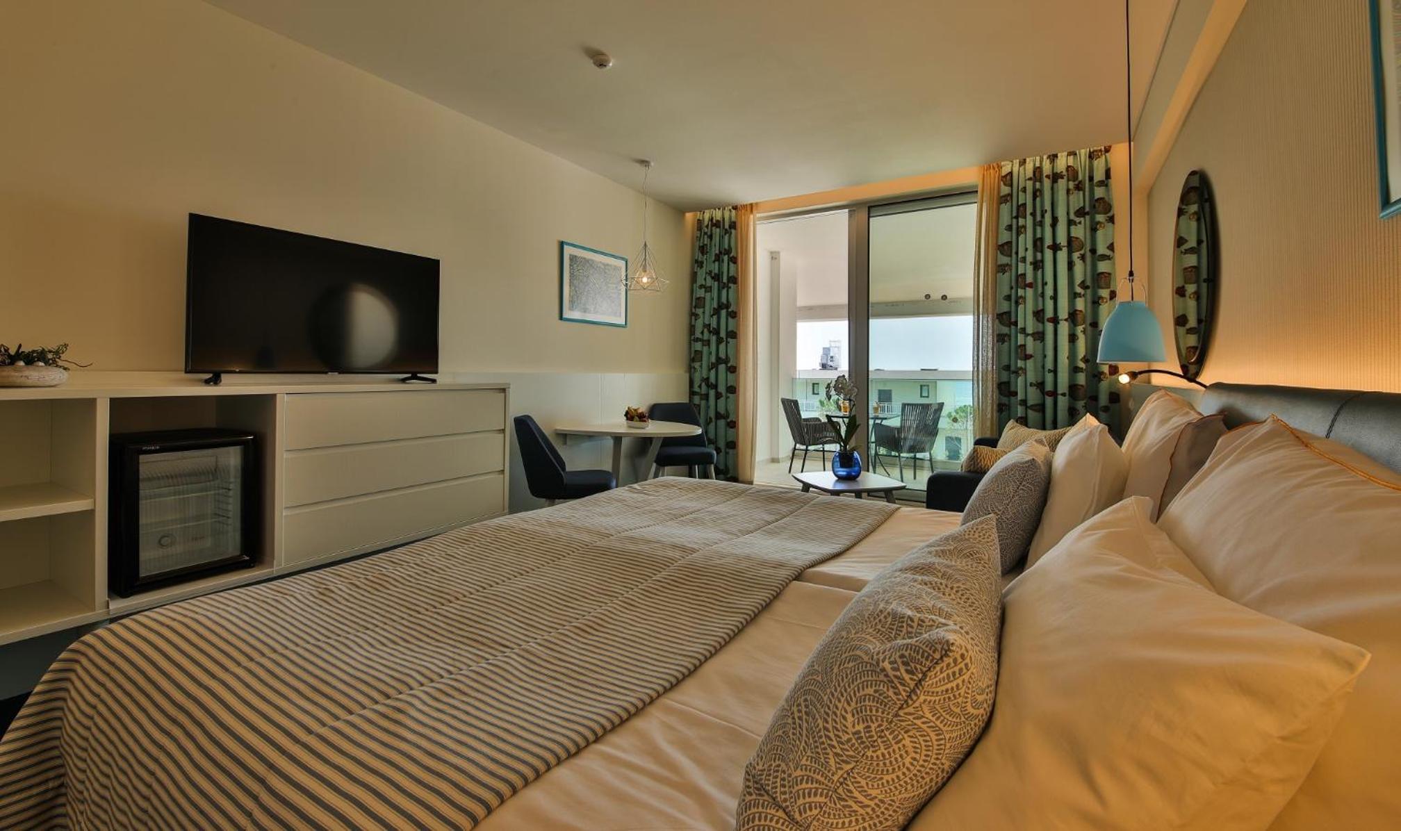Deluxe Double Room - Photo 5