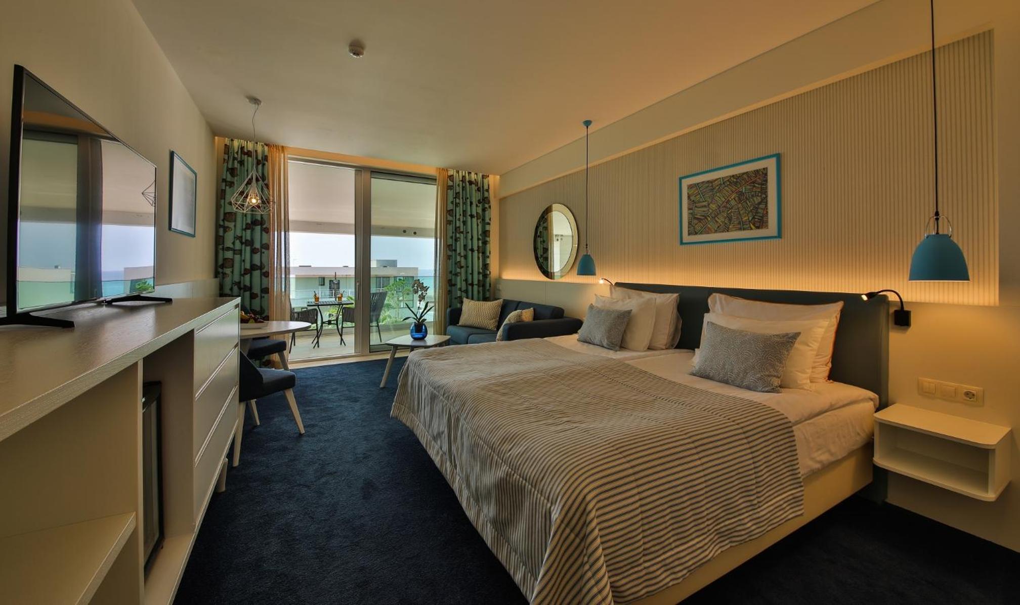 Deluxe Double Room - Photo 1