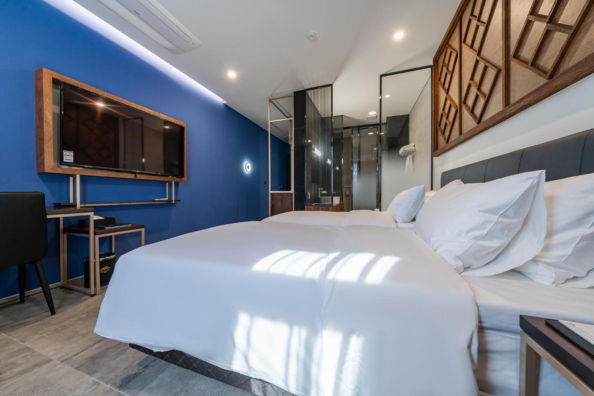 Superior Twin Room - Photo 2