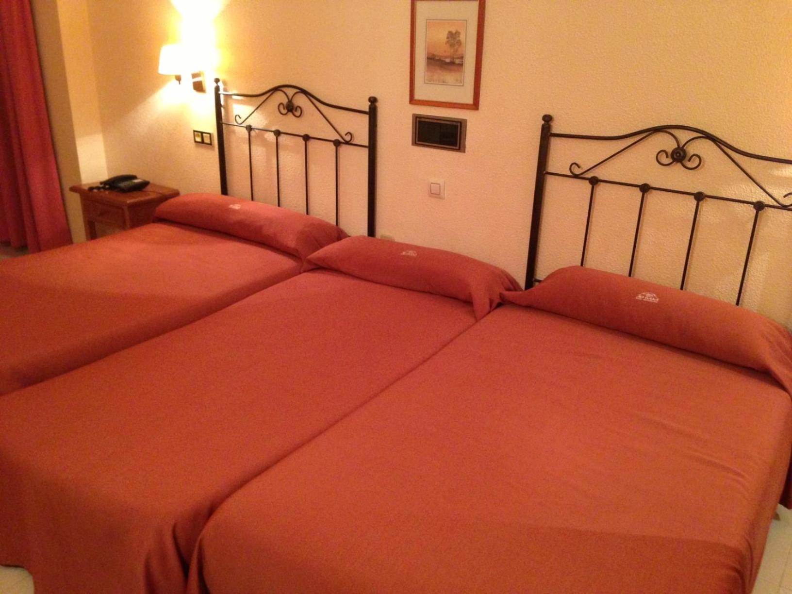 Triple Room - Photo 1