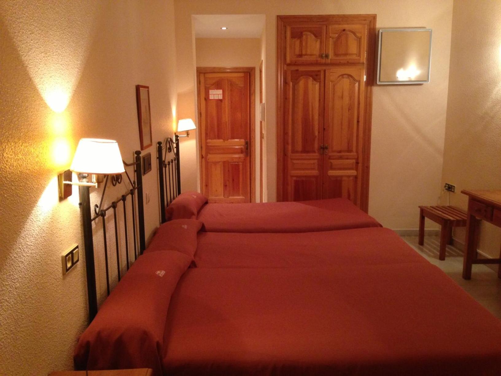 Triple Room - Photo 3