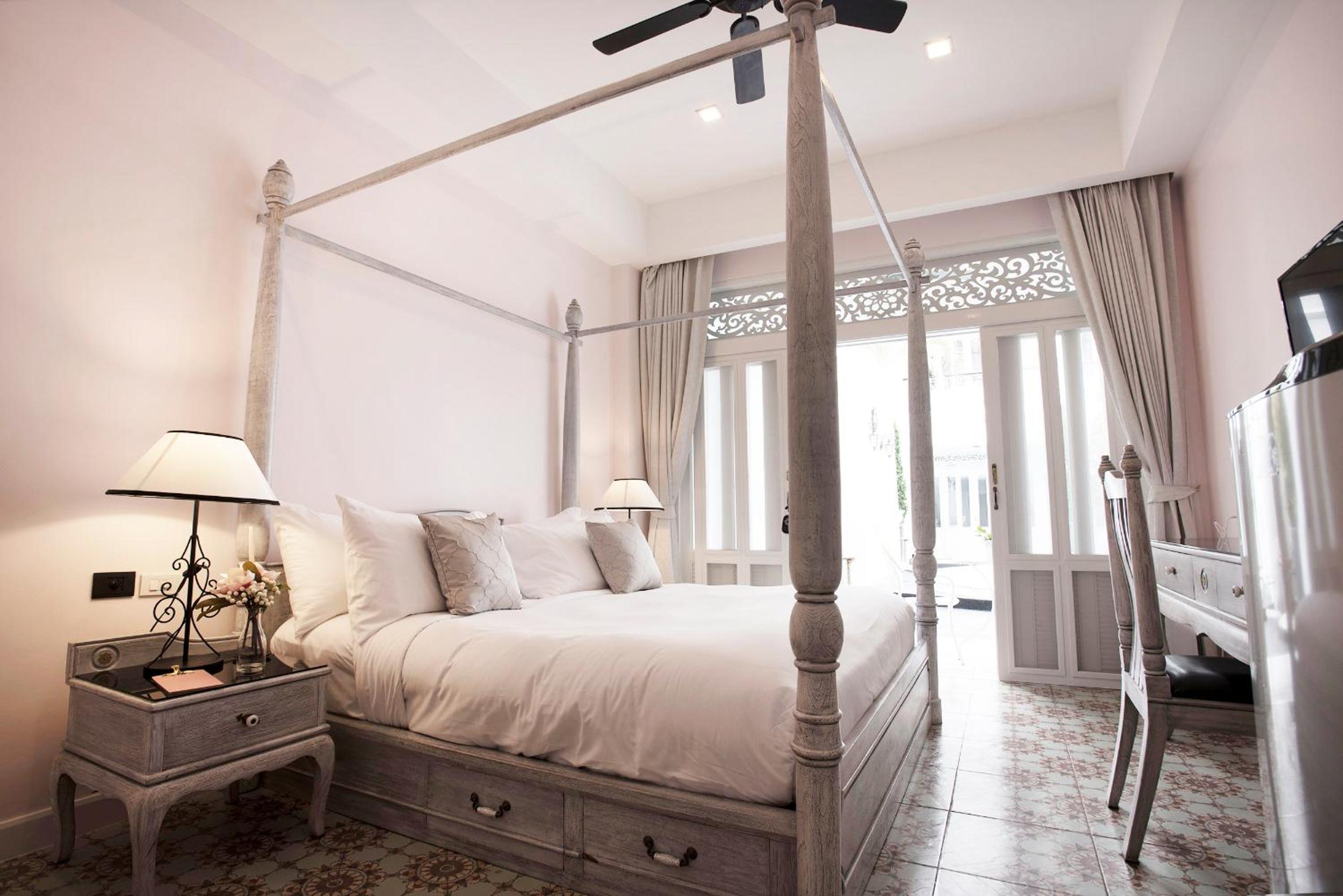 Grand Deluxe Double Bed with Pool View